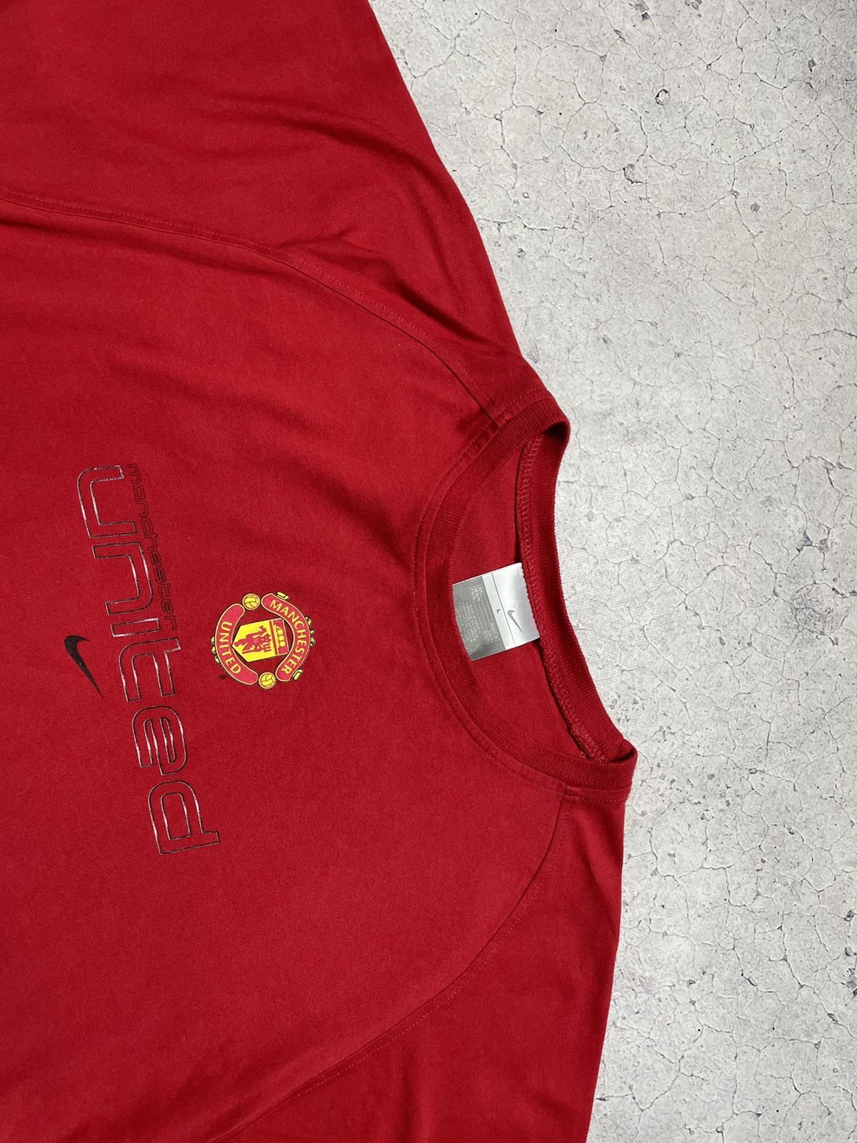 Nike Vintage Nike FC Manchester United Y2K Football Shirt Size US L / EU 52-54 / 3 - 5 Thumbnail