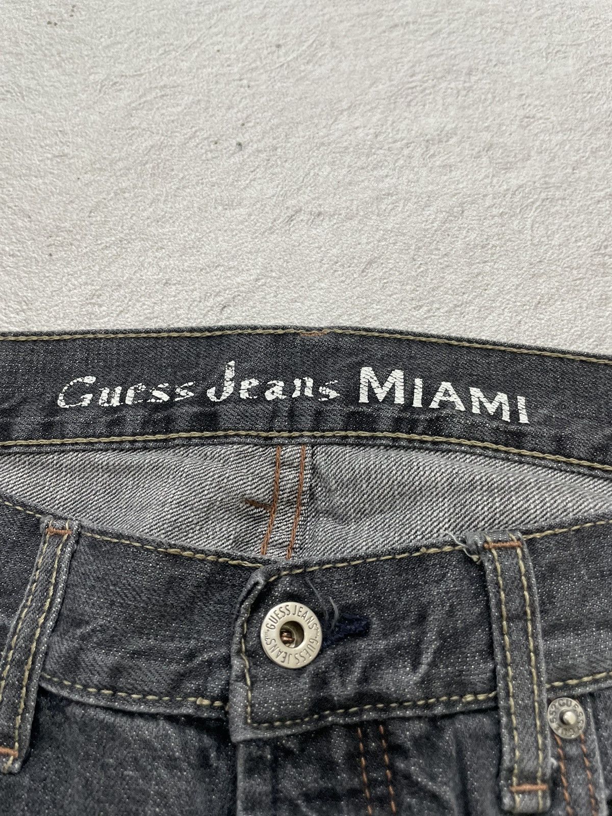 Japanese Brand 2000s Guess Baggy Jeans Washed Y2K Japan Style Size US 36 / EU 52 - 8 Thumbnail