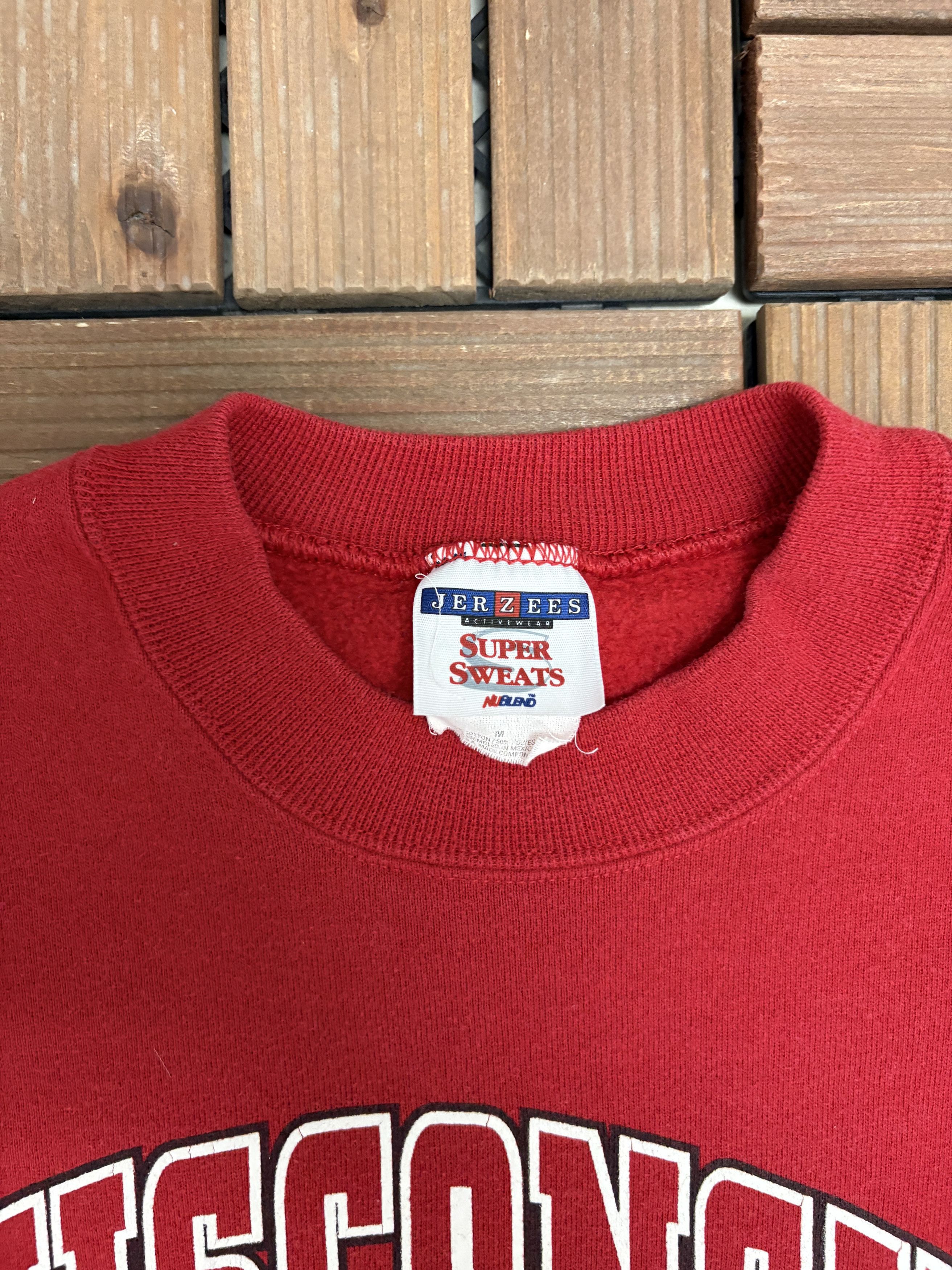 Vintage Wisconsin Badgers Rose Bowl 2000 Vintage Crewneck Sweater Size US M / EU 48-50 / 2 - 6 Thumbnail