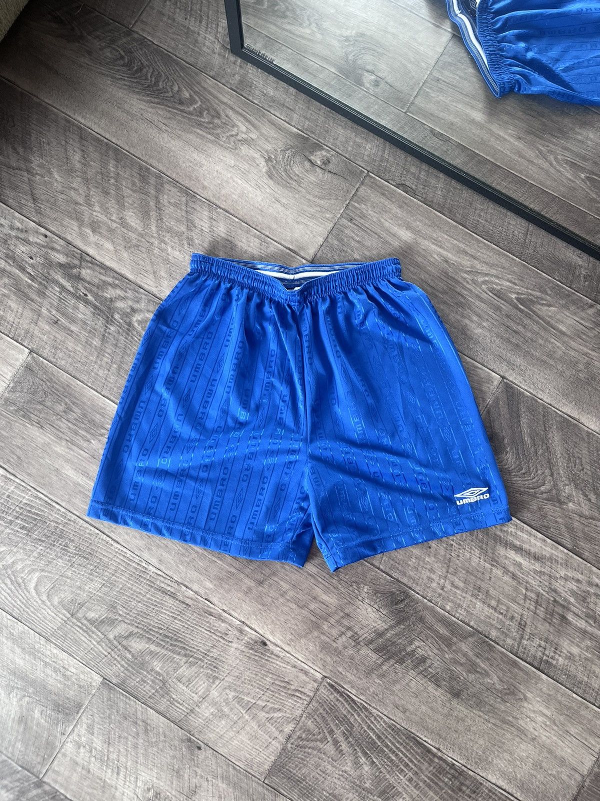 Umbro Umbro Vintage Y2K Monogram Shorts Size M Size US 32 / EU 48 - 1 Thumbnail