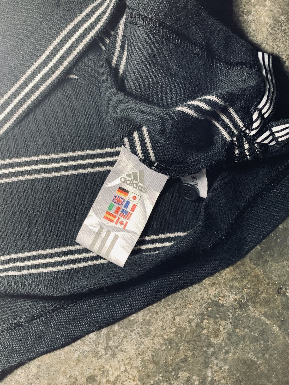 Adidas ADIDAS CLIMATE - STRIPE Size US M / EU 48-50 / 2 - 3 Thumbnail