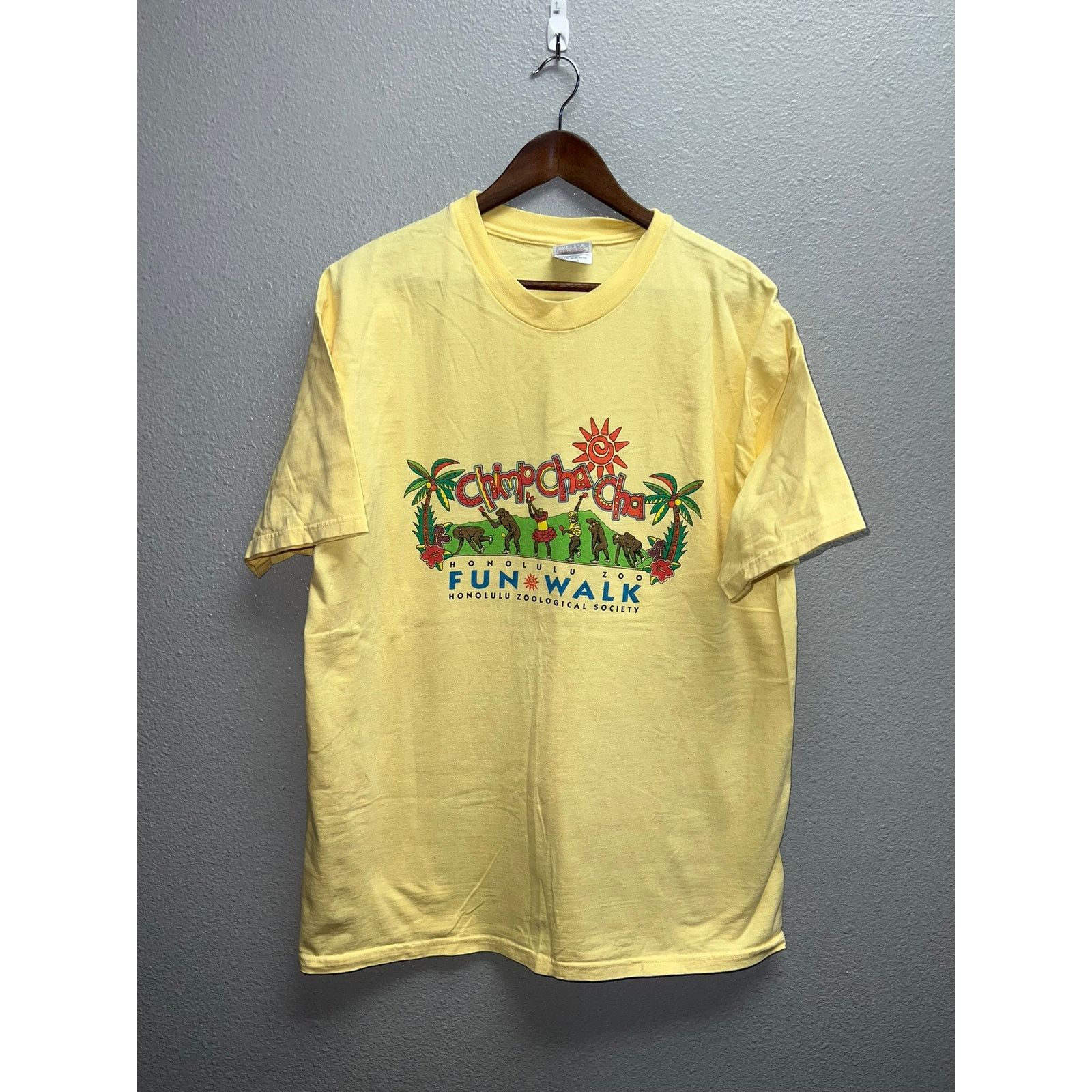 Hanes Vintage Hawaii Shirt Honolulu Zoo Fun Walk Chimp Monkey XL Size US XL / EU 56 / 4 - 1 Thumbnail