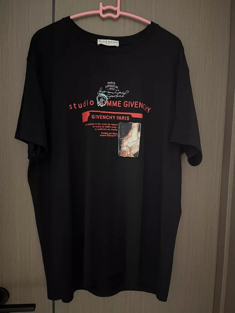 Givenchy Givenchy Men's short sleeve T-shirt 2506-Nextarrow Size US L / EU 52-54 / 3 - 2 Thumbnail