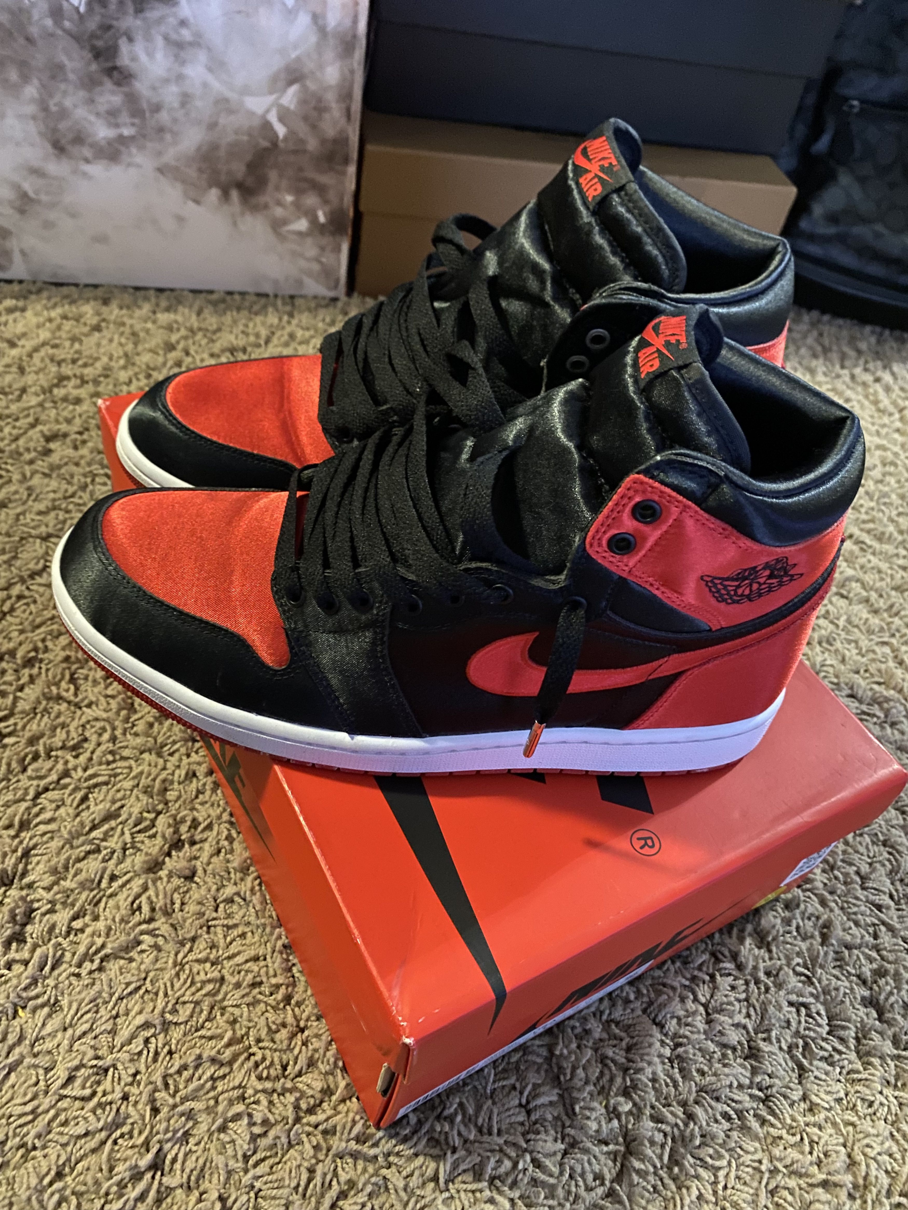 Jordan Brand Jordan 1 high satin bred size 11.5 W 10 M Size US 11.5 / IT 41.5 - 1 Thumbnail