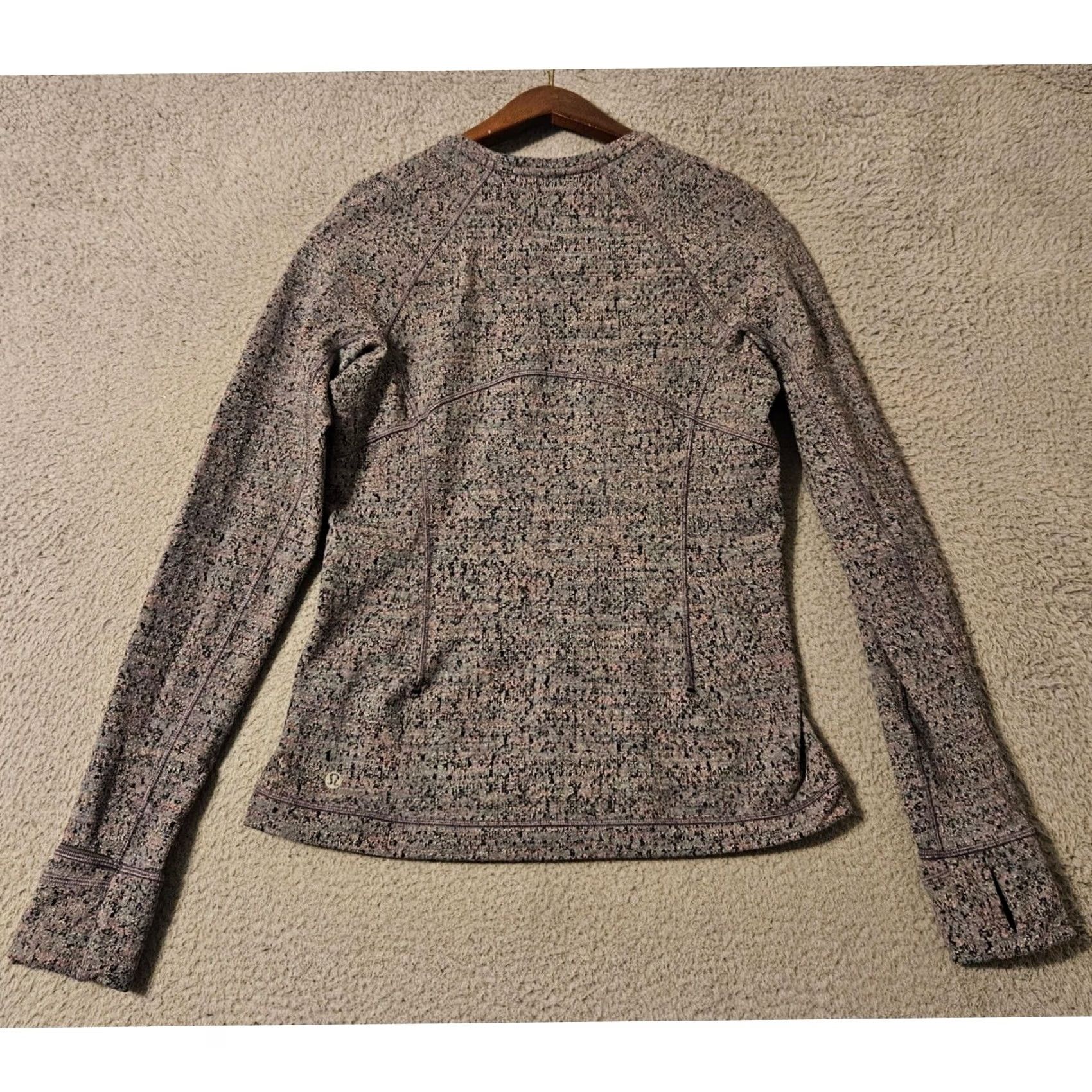 Lululemon Item Specifications: Brand: Nike Size M / US 6-8 / IT 42-44 - 2 Thumbnail