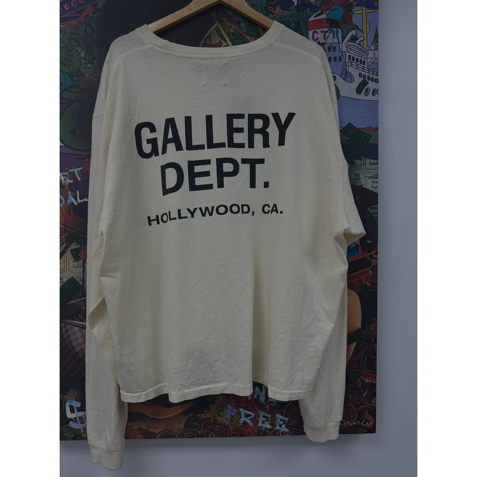 Gallery Dept. Gallery Dept Cream LS Tee XXL Used Size US XXL / EU 58 / 5 - 2 Thumbnail
