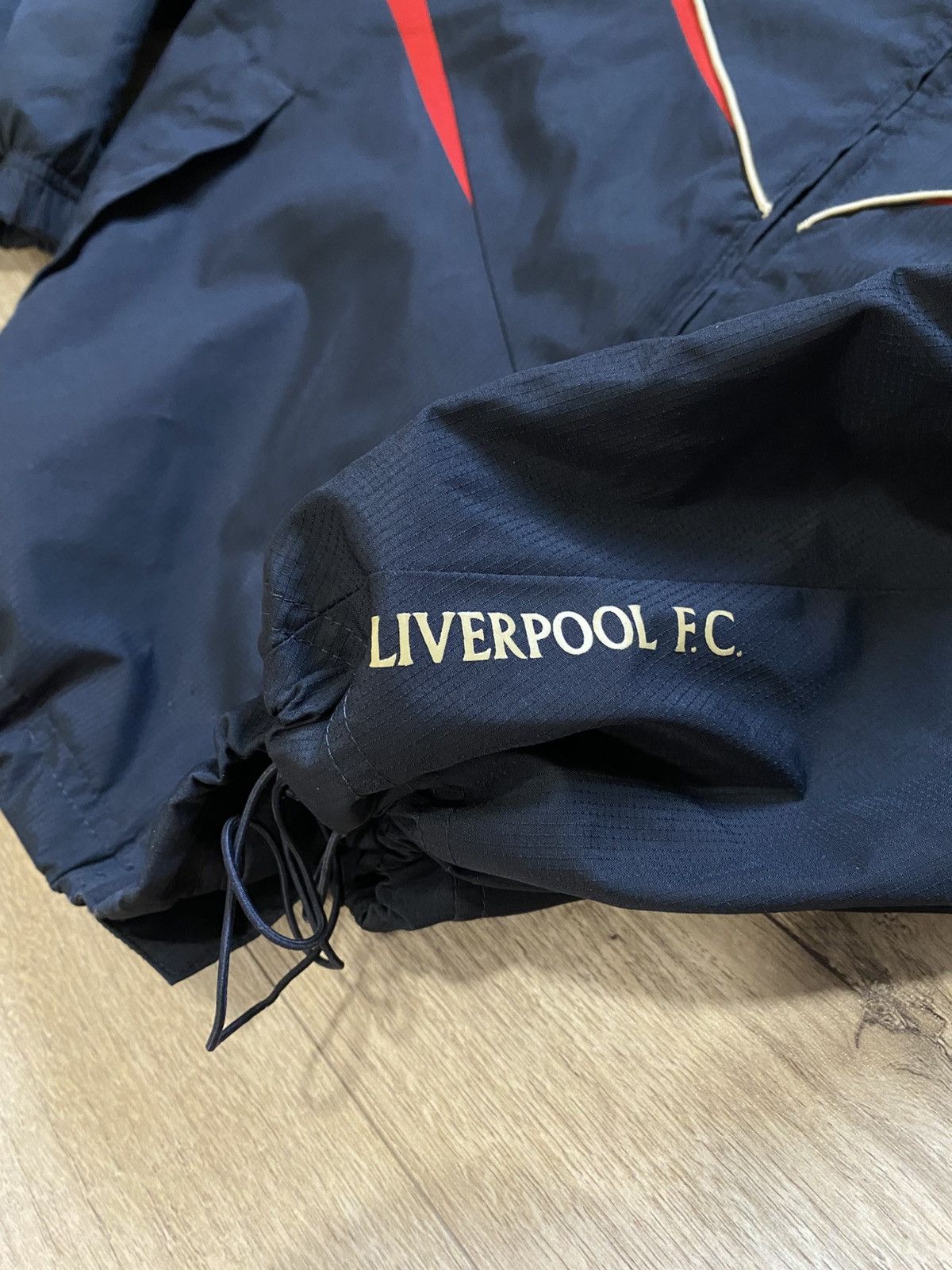 Adidas Vintage Liverpool FC Adidas Jacket 2008/09 Carlsberg Logo Size US L / EU 52-54 / 3 - 4 Thumbnail