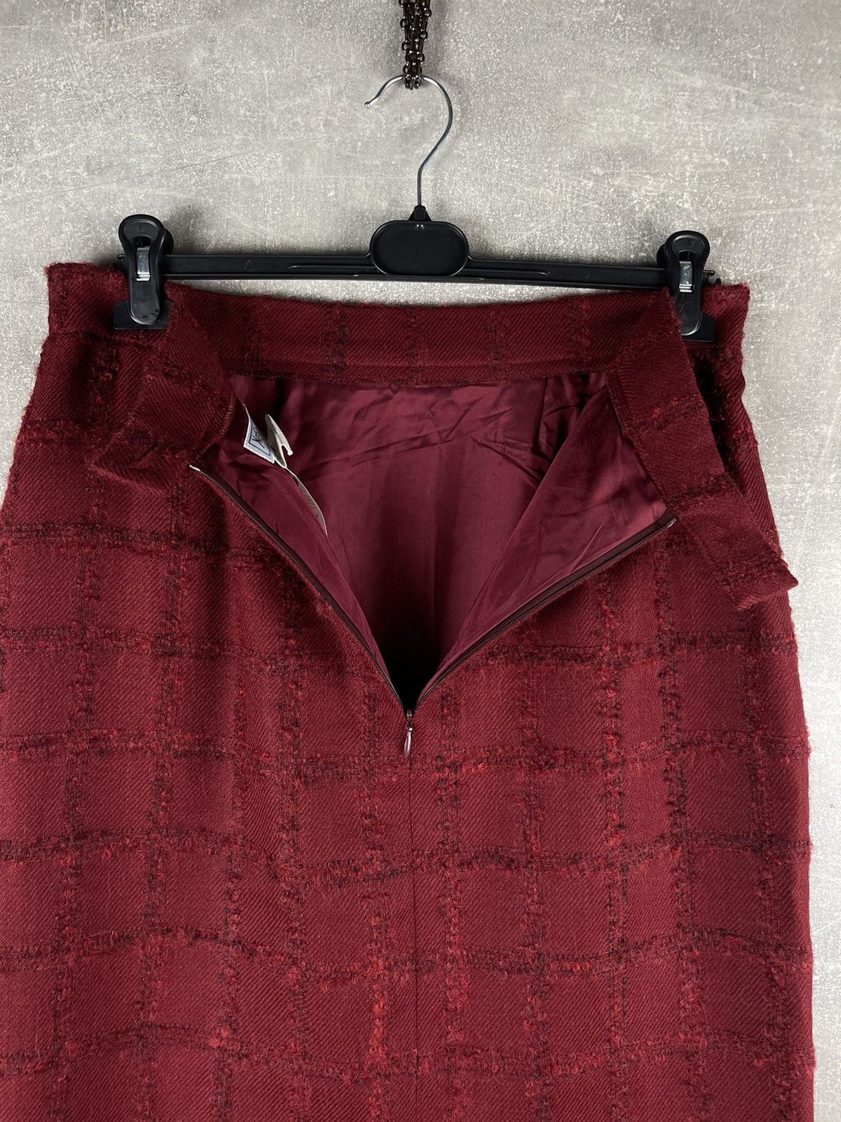 Yves Saint Laurent Yves Saint Laurent Variation 80s Wool Skirt Suit Burgundy Size XL / US 12-14 / IT 48-50 - 15 Thumbnail