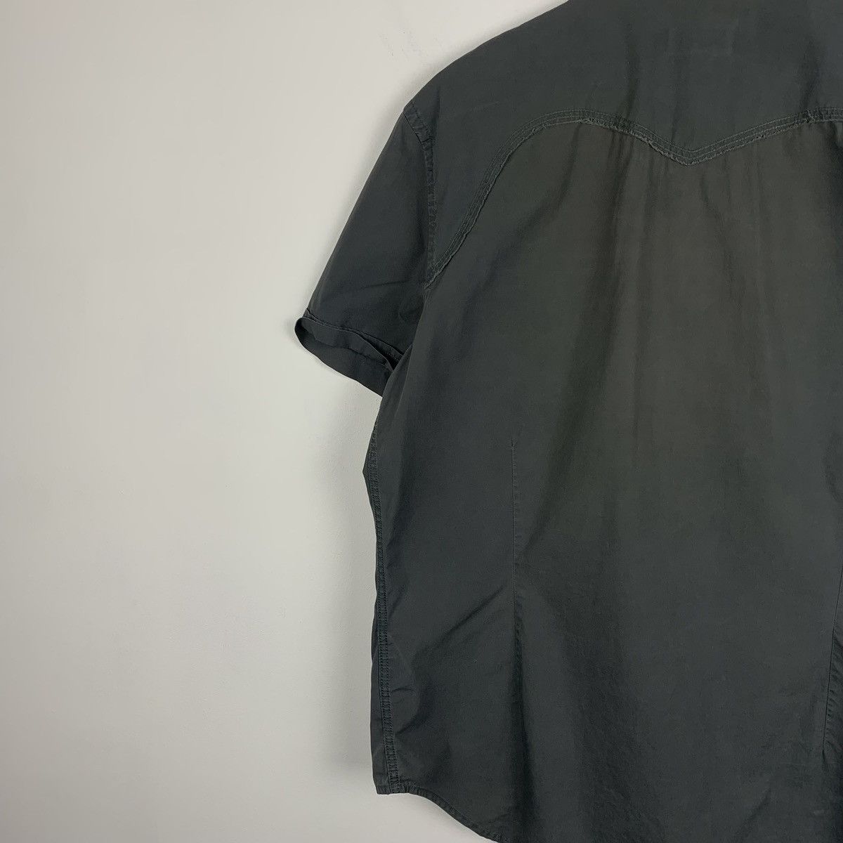 Diesel Vintage Diesel Multipocket Shirt Short Sleeve Size XL Faded Size US XL / EU 56 / 4 - 13 Thumbnail