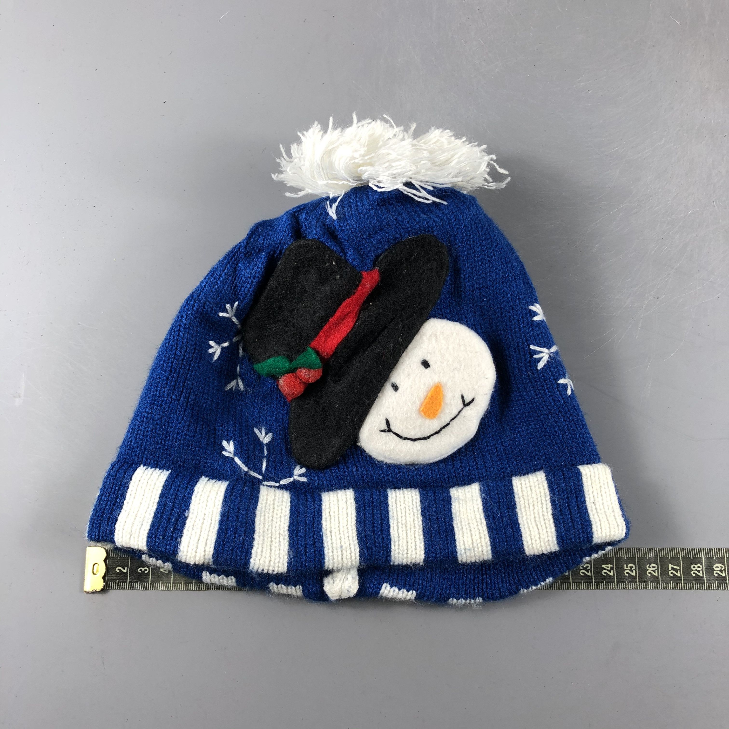Vintage Christmas Bobble Beanie Snow Hat Snow Cap -D425 Size ONE SIZE - 4 Thumbnail