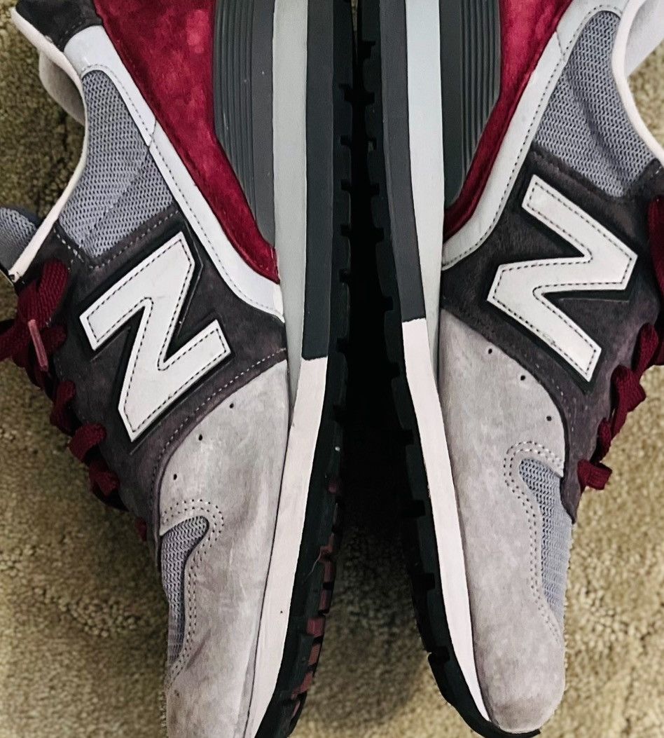 New Balance Men’s New Balance 996 Connoisseur Grey Burgundy Sz 10-1/2 Size US 10.5 / EU 43-44 - 7 Thumbnail