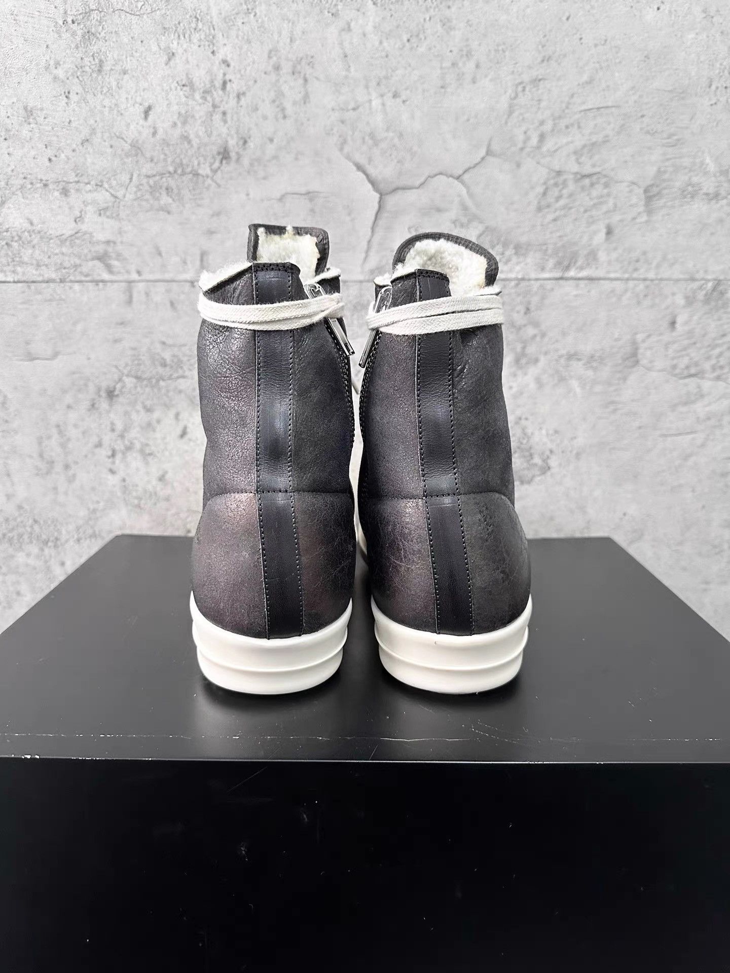 Rick Owens Rick Owens Fur Integrated High-top Sneakers K34 Size US 6 / EU 39 - 7 Thumbnail