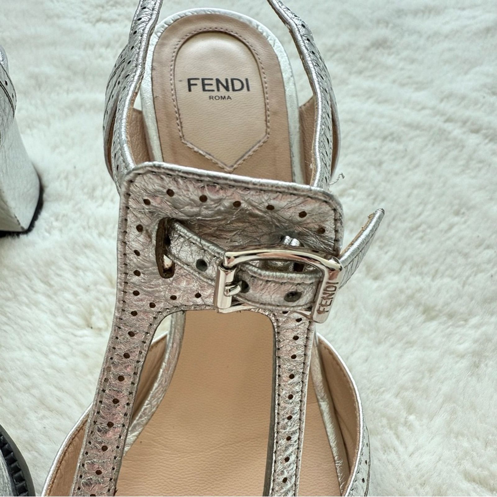 Fendi Fendi women metallic sandals size 39 EU or 9 US Authentic Size US 9 / IT 39 - 3 Thumbnail