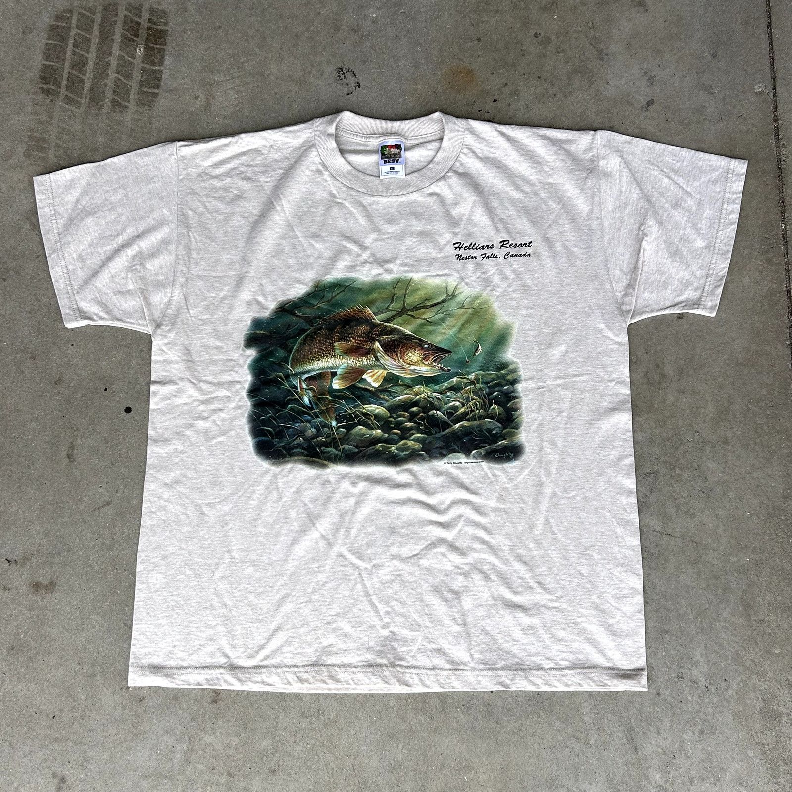 Vintage Y2K Canadian Fishing T-Shirt XL Size US XL / EU 56 / 4 - 1 Thumbnail