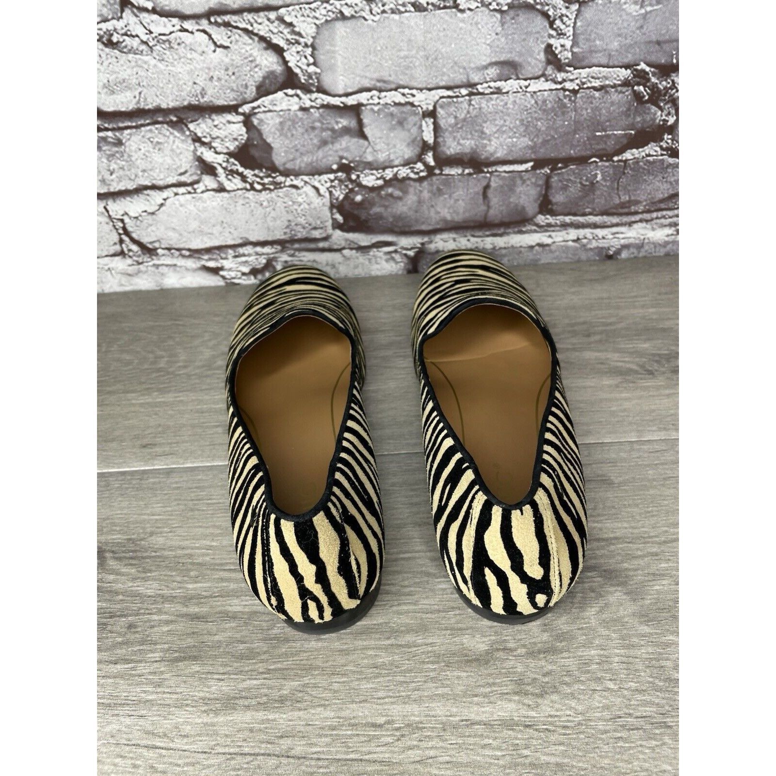 Other VIONIC Willa Tiger Print Yellow Black Stripe Flats Shoes Wom Size US 9.5 / IT 39.5 - 5 Thumbnail