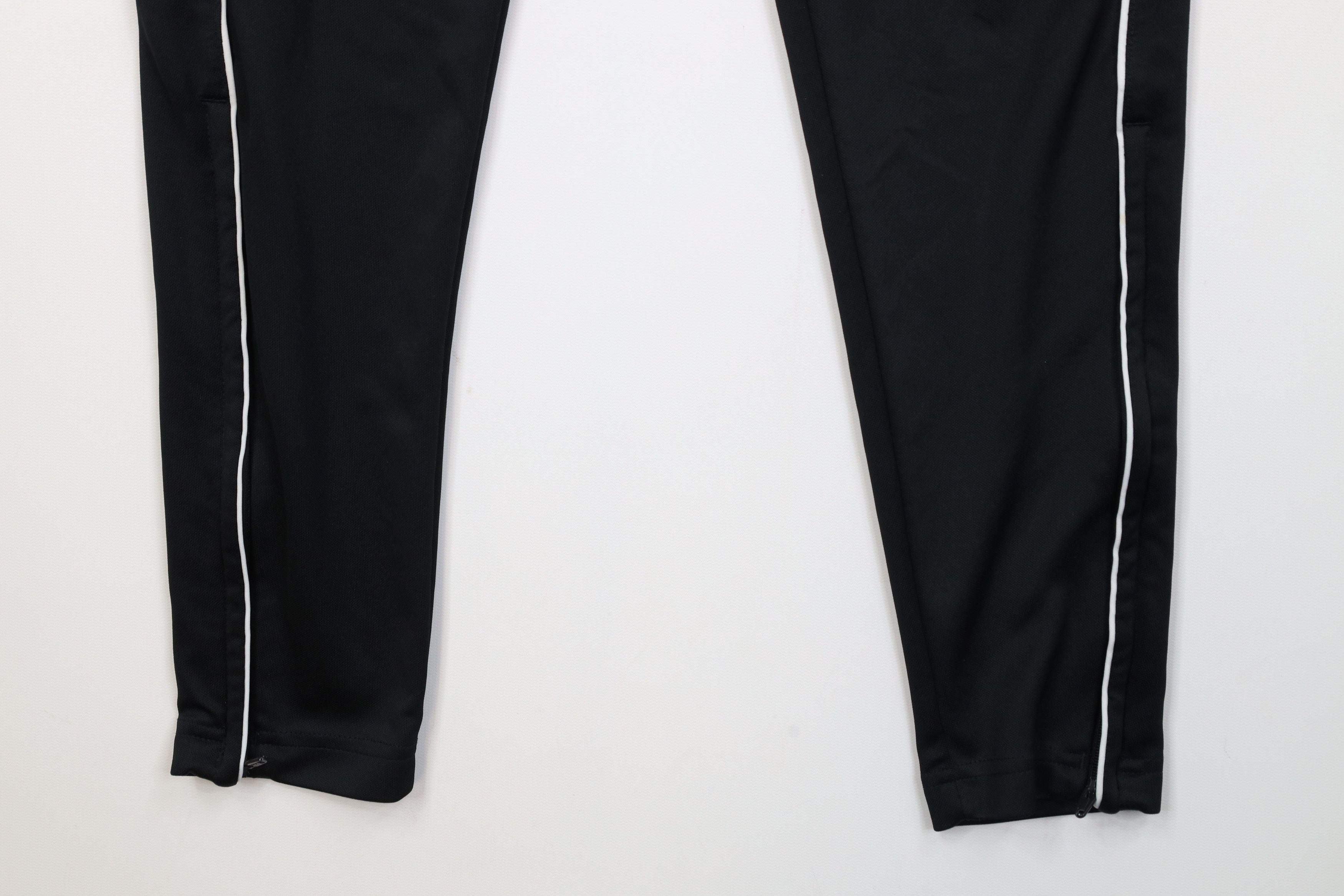 Adidas Vintage Y2K Adidas Tapered Leg Soccer Running Pants Black Size US 32 / EU 48 - 4 Thumbnail