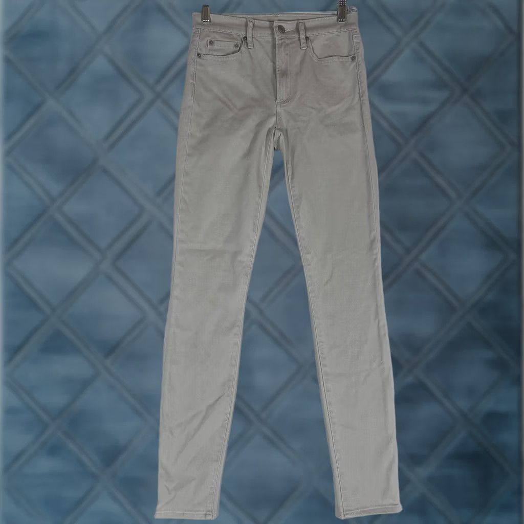 Gap GAP 1969 High Rise Skinny Jeans Womens 26 Stretch Light Gray Denim Shirt? Size 26" / US 2 / IT 38 - 1 Thumbnail