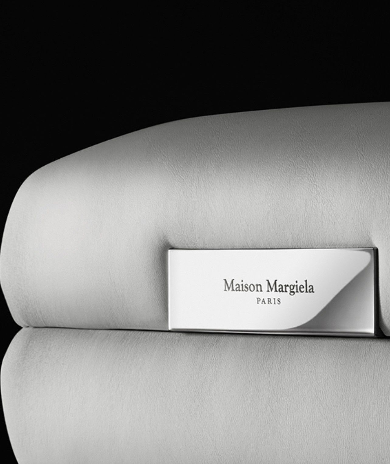 Maison Margiela ⛄️ Rare! Maison Margiela Galm Slam Pillow Jewelry Storage Box Size ONE SIZE - 2 Thumbnail