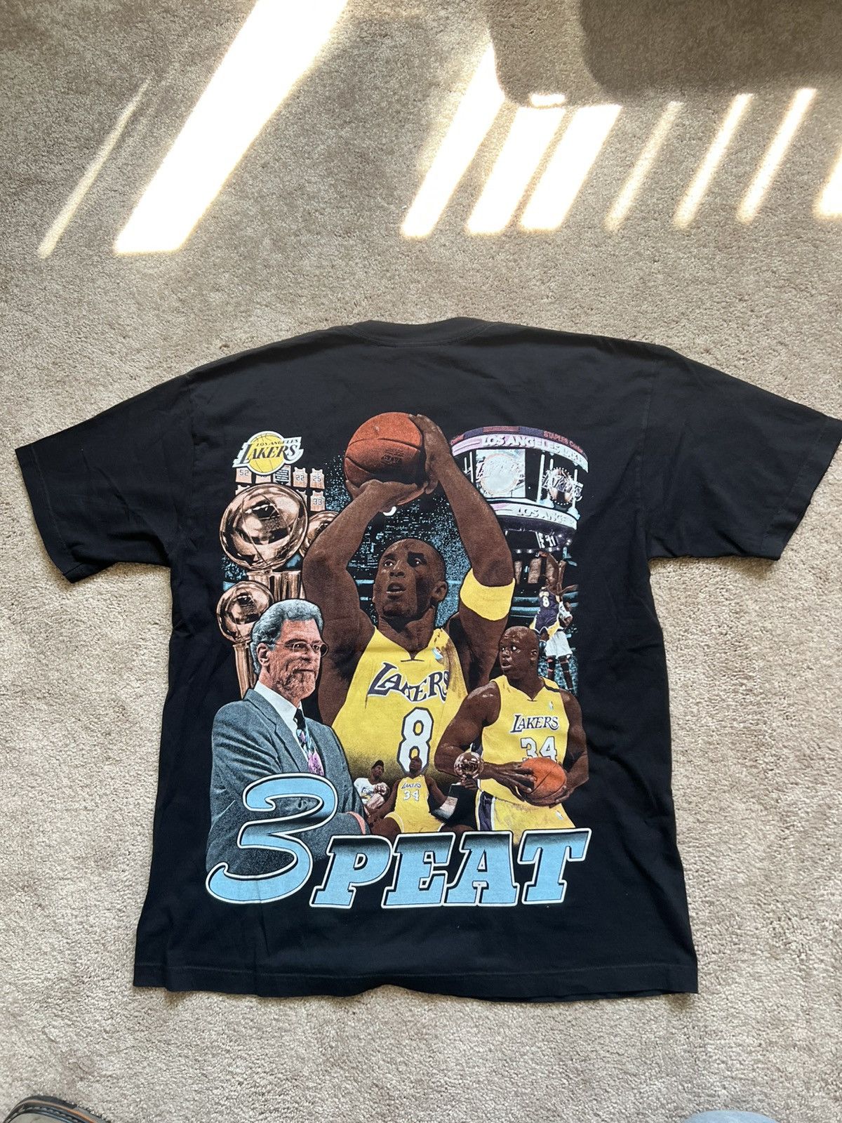 JAEE JAEE Lakers Three Peat Tee - Size M Mens Size US M / EU 48-50 / 2 - 2 Thumbnail