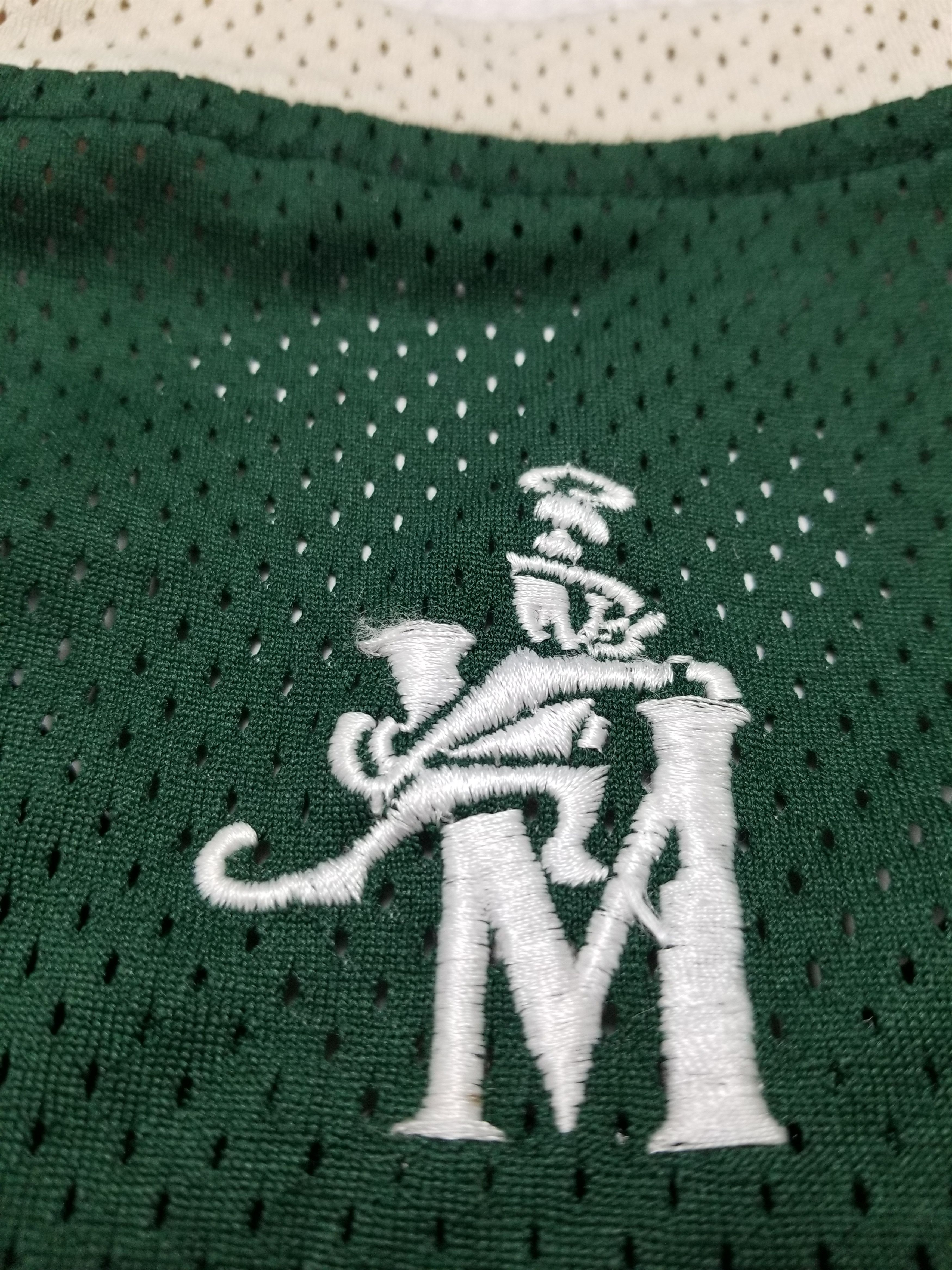 Other Playmarker Basketball Jersey Fighting Irish #23 James NCAA. Size US L / EU 52-54 / 3 - 17 Thumbnail