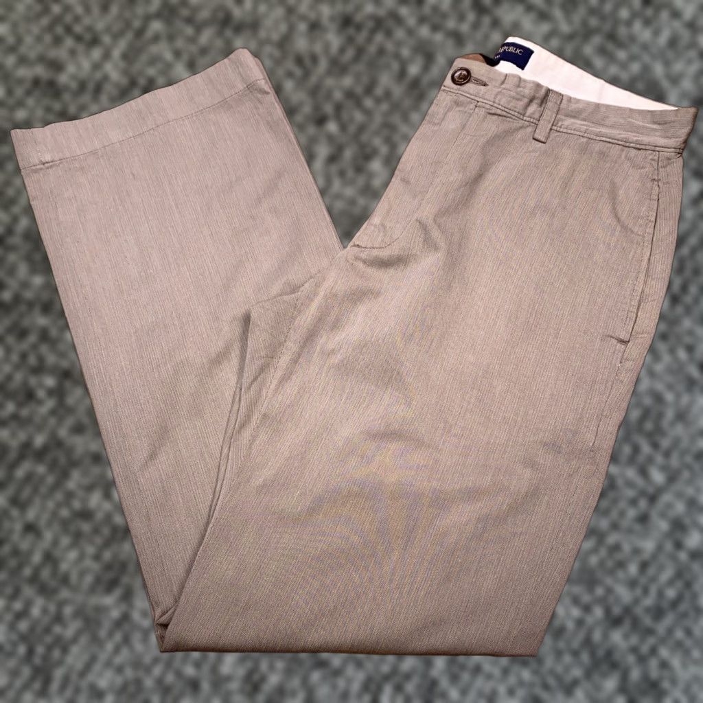 Banana Republic Banana Republic Pants Mens 32x32 Khaki Flat Front Mid Rise Slim Leg Modern Chino Size US 32 / EU 48 - 1 Thumbnail