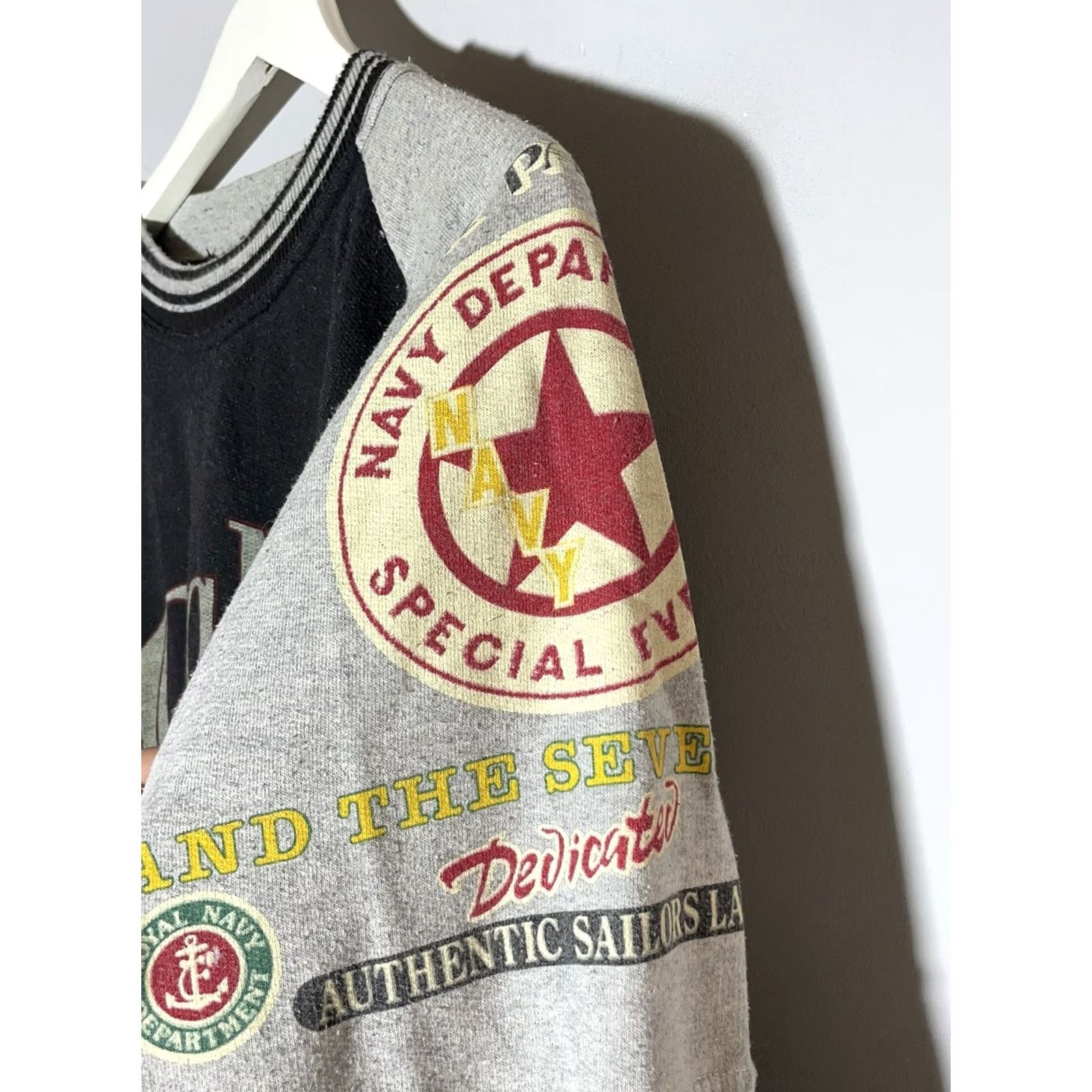 Vintage VINTAGE The Royal Soulor Y2k Streetwear Hype Sweatshirt Shirt Mens L Blue Logo 90s Oversized Vintage Swoosh Nike Oakley USA Carhartt True Religion Size US L / EU 52-54 / 3 - 6 Thumbnail