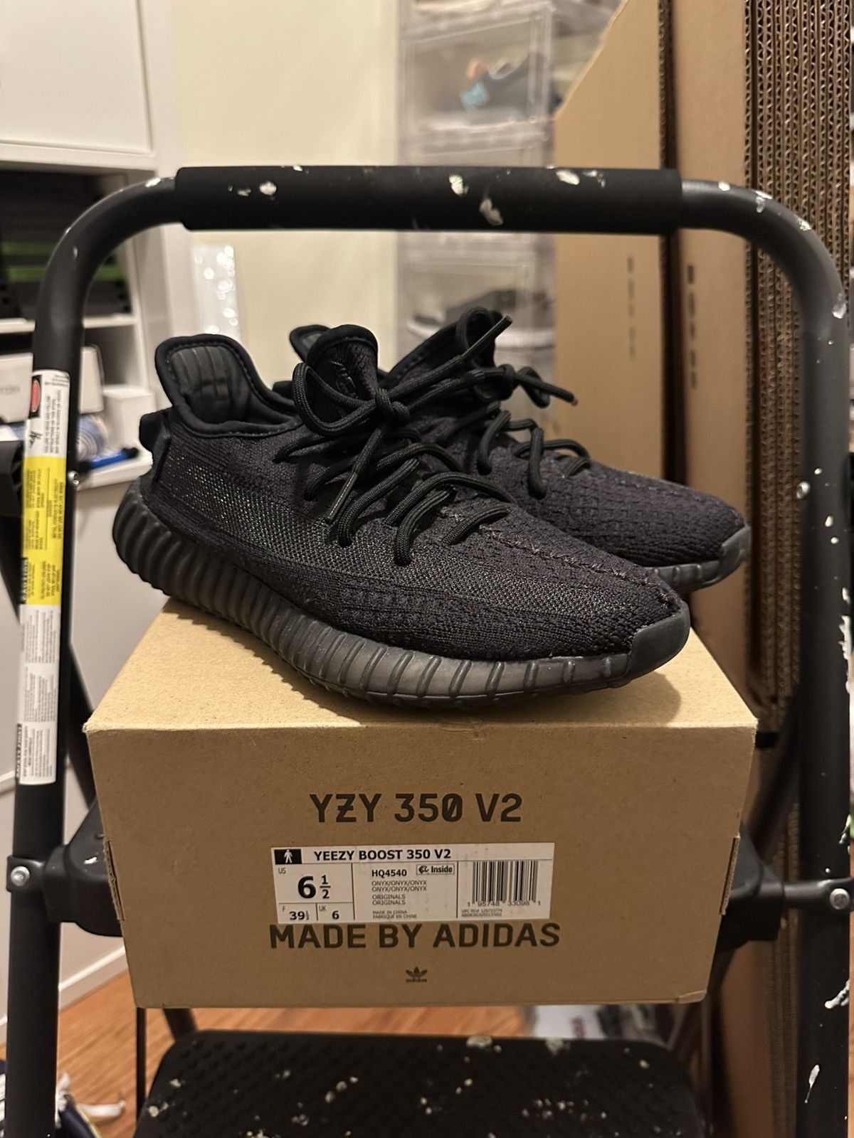 Adidas Onyx Adidas Yeezy Boost 350 v2 Size US 6.5 / EU 39-40 - 1 Thumbnail