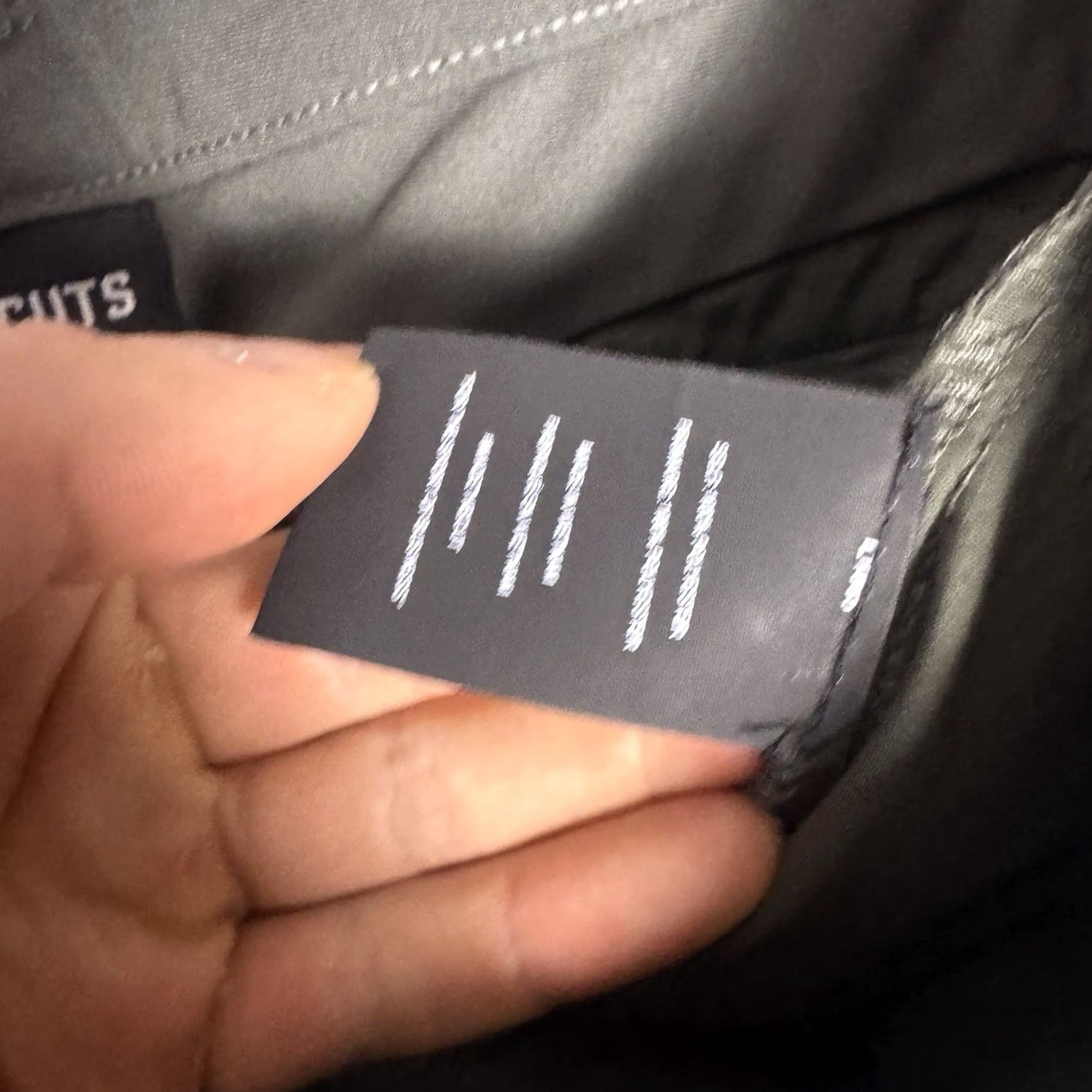 UES Clothing Cuts AO Pant Men Slim Fit Slate Tech Chino 33x32 Versaknit 33/32 MB10142VCM Size US 33 - 6 Thumbnail