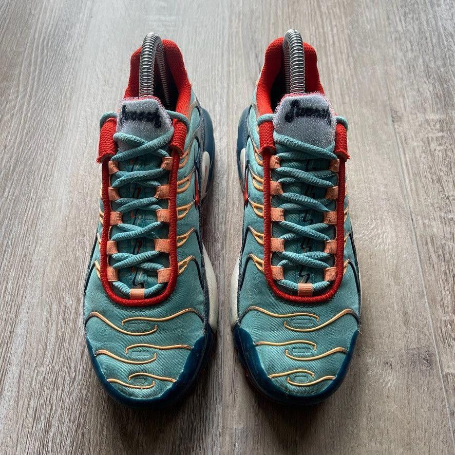 Nike NIKE • Air Max Plus GS "Swoosh Chain" (4.5M) Size US 5 / EU 37 - 4 Thumbnail