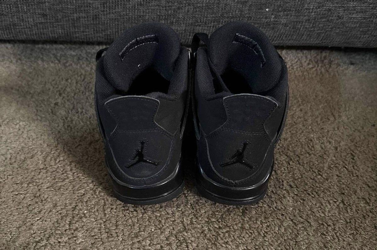 Jordan Brand GRADE SCHOOL Size US 5 / EU 37 - 3 Thumbnail