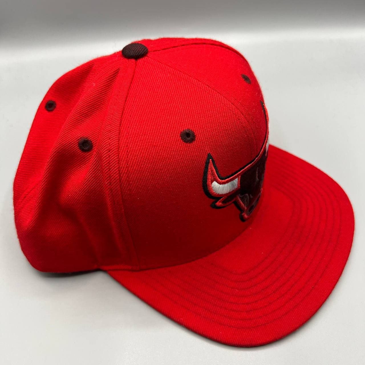 Mitchell & Ness Chicago Bulls Hat Men Red Mitchell & Ness NBA Snap Back Cap Size ONE SIZE - 4 Thumbnail