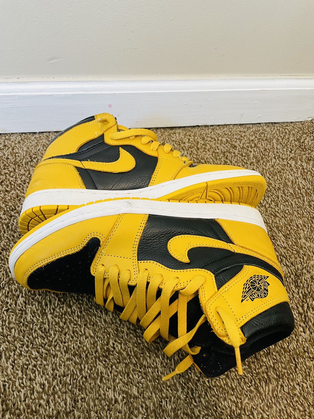 Designer × Jordan Brand Size 8 - Jordan 1 Retro OG High Pollen Size US 8 / EU 41 - 6 Thumbnail