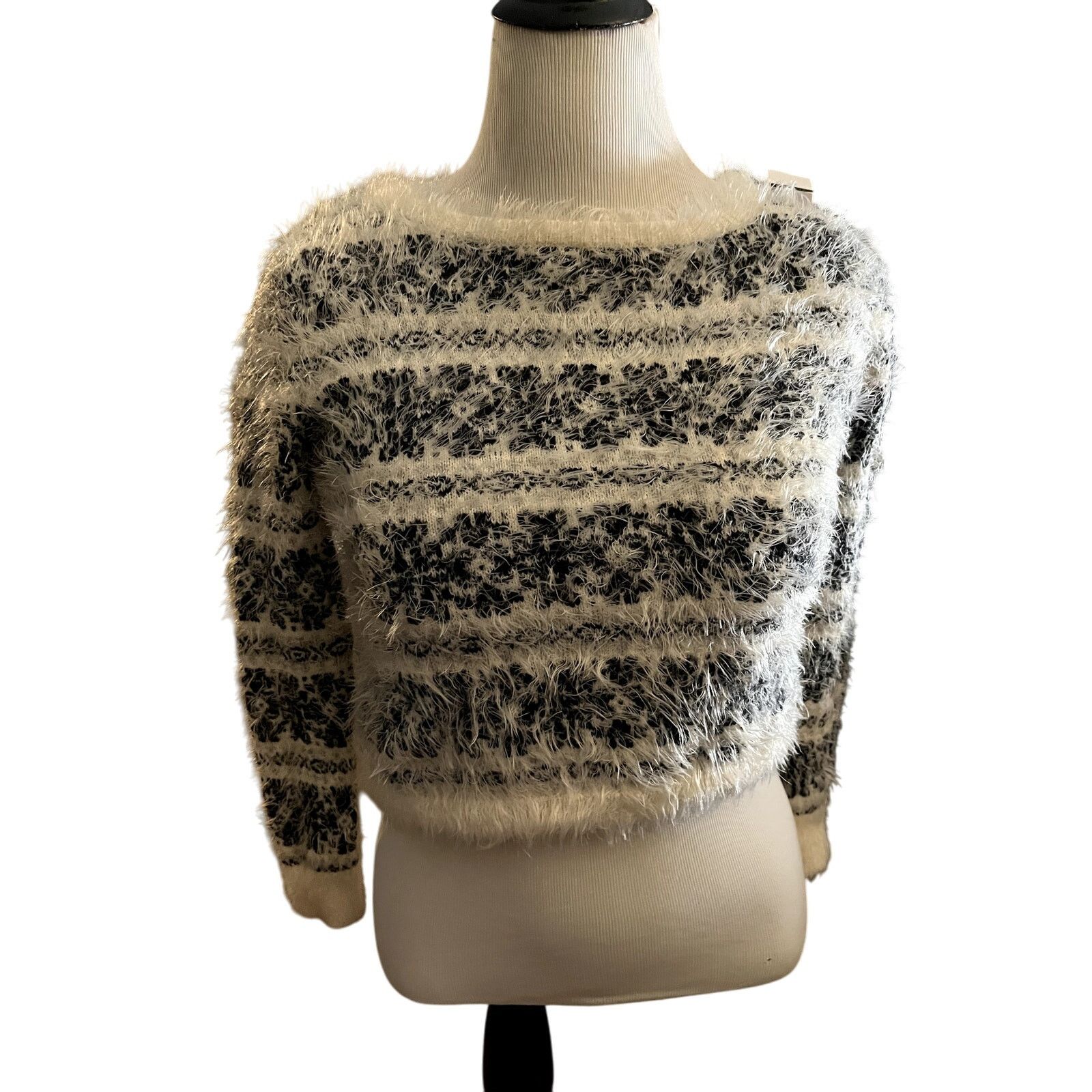 Jessica Simpson Jessica Simpson Snowflake Sweater Size XS / US 0-2 / IT 36-38 - 1 Thumbnail