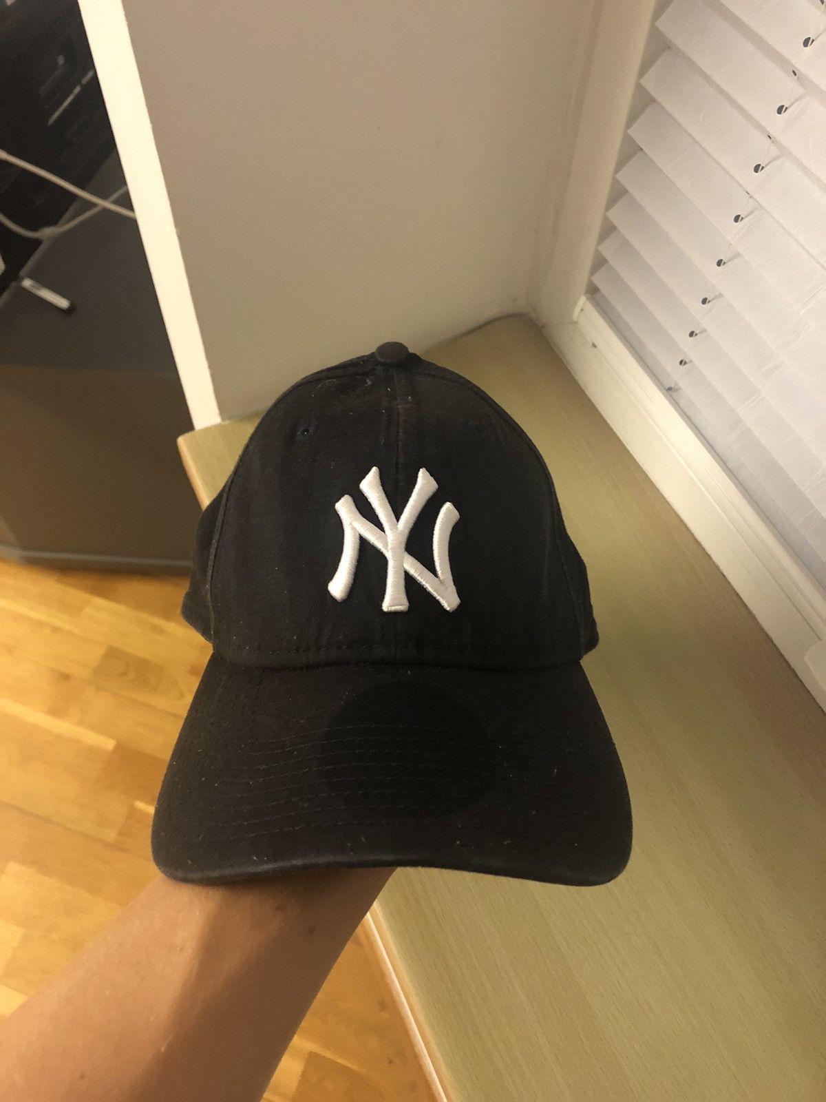 New Era × New York Yankees NEW YORK YANKEES NEW ERA VINTAGE MLB FITTED HAT CAP Size ONE SIZE - 1 Thumbnail