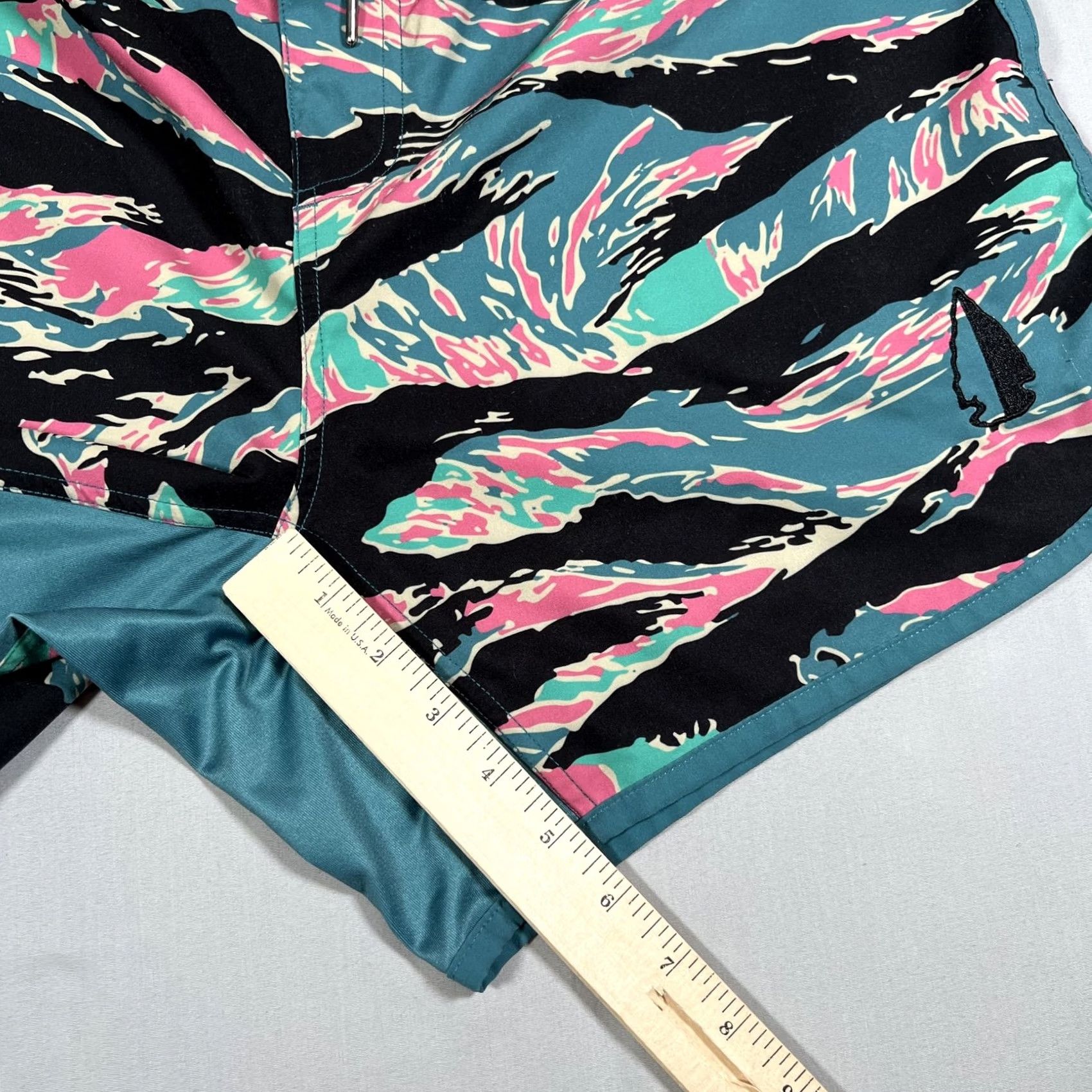 Vintage TACHUNTFISH THF Mens Shorts XL Camo Tiger Stripe Athletic Training Running Size US 36 / EU 52 - 6 Thumbnail