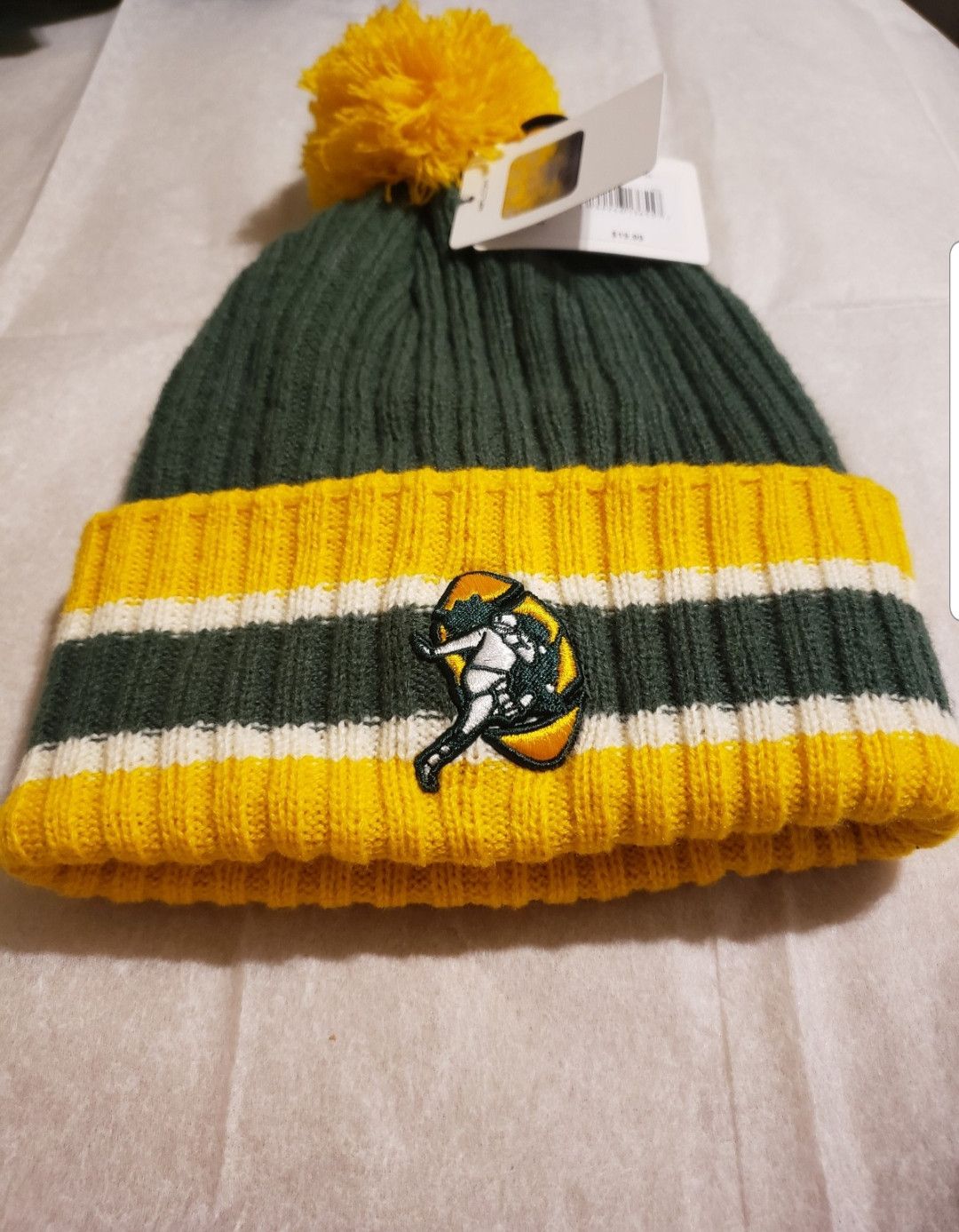 Other NFL Green Bay Packers Vintage Logo Cuffed Pom Knit Hat Size ONE SIZE - 5 Thumbnail
