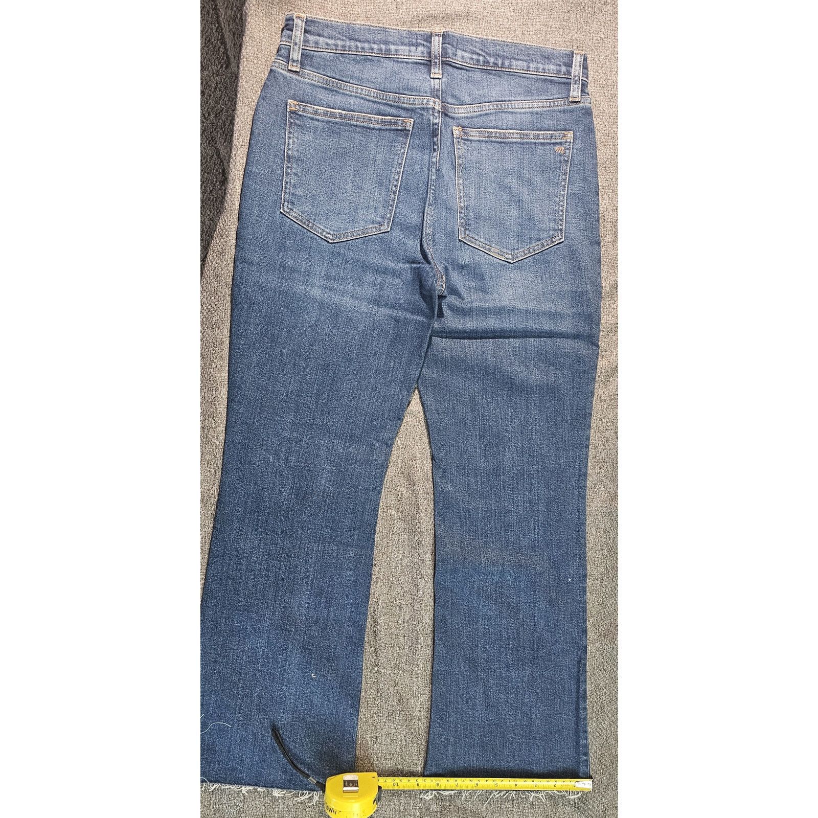 Madewell Women's Madewell Mid-Rise Kick Out Jeans w/ Raw Hem Size 28" / US 6 / IT 42 - 3 Thumbnail