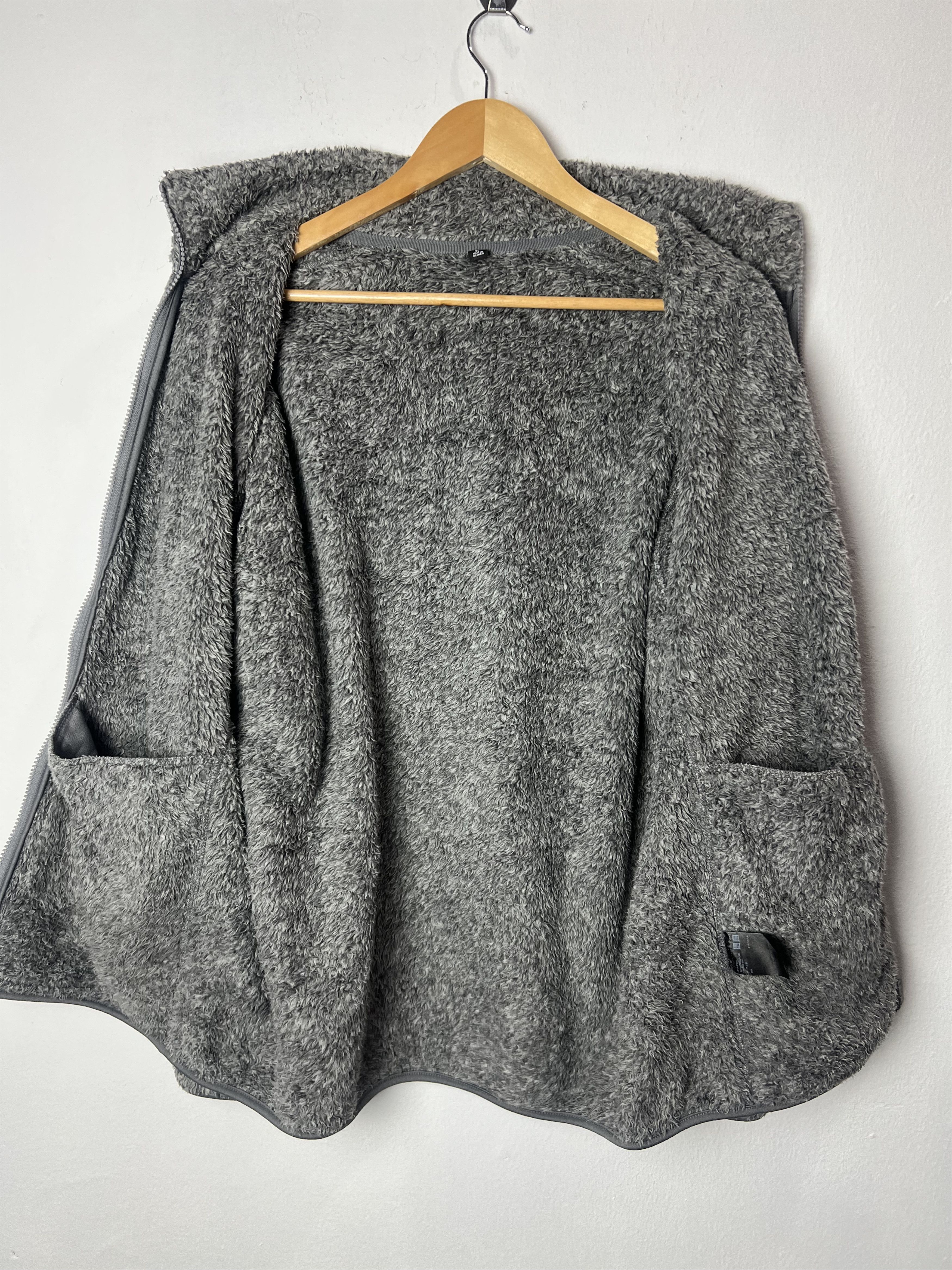 Uniqlo Uniqlo Fluffy Yarn Fleece Full Zip Jacket Size US XL / EU 56 / 4 - 8 Thumbnail