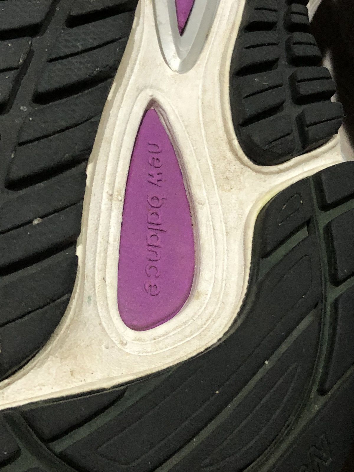 New Balance 2019 New Balance 880 W880WT9 Size US 11 / IT 41 - 20 Thumbnail