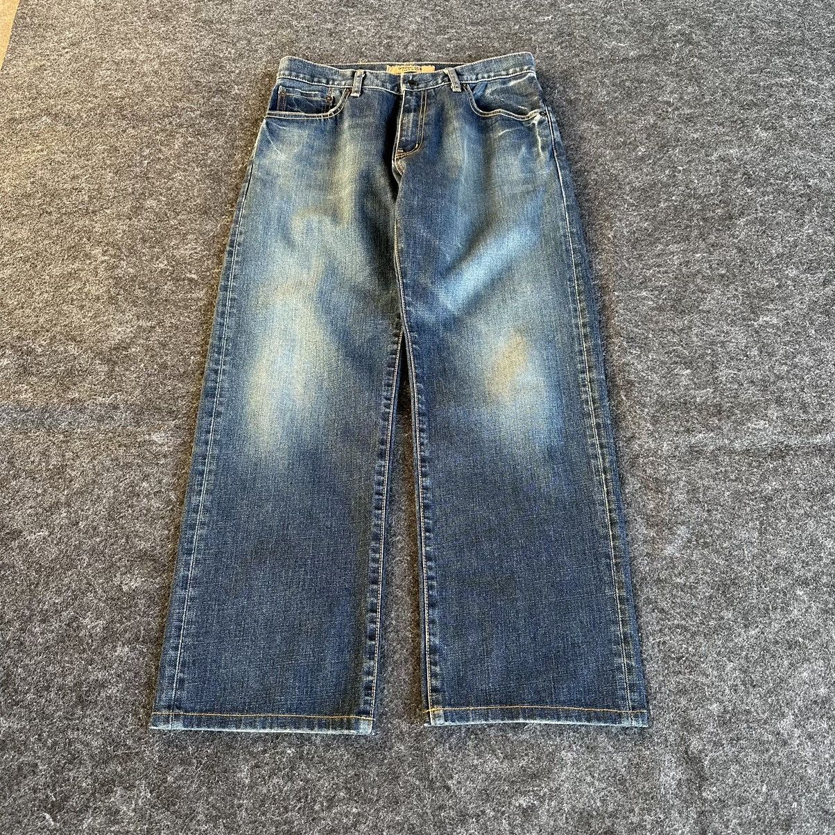 Jun Takahashi Vintage Uniqlo S003 Baggy Denim 30x28 D558 Size US 30 / EU 46 - 1 Thumbnail