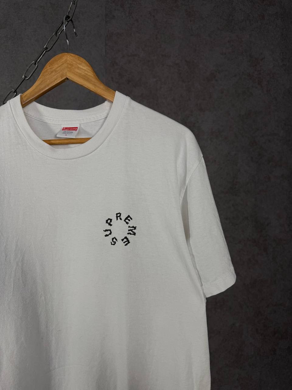 Supreme Supreme designer overprinted big logo tee Size US L / EU 52-54 / 3 - 3 Thumbnail