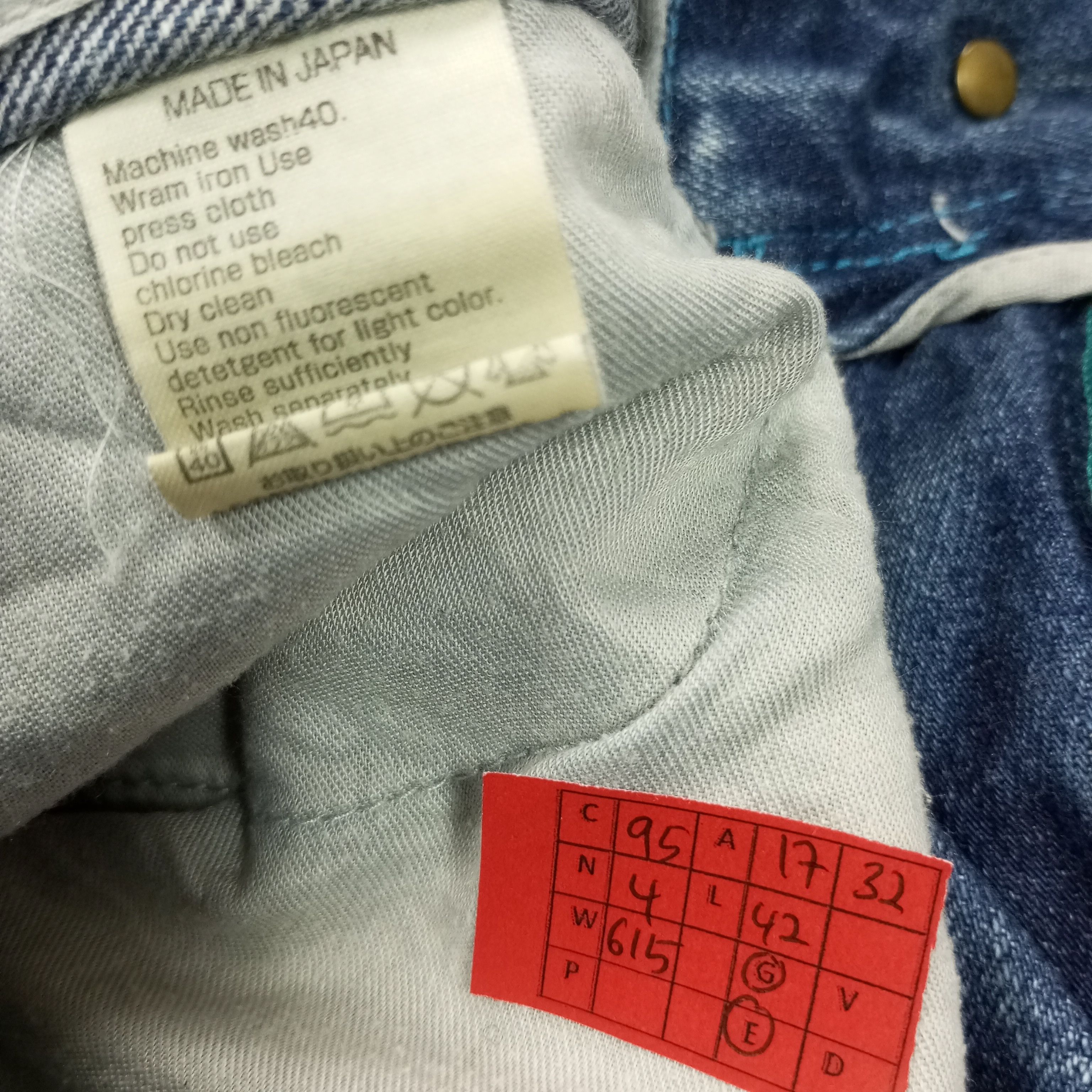 Vanquish × Vintage Vanquish Fashion Style Distressed Jeans Size 34" / US 12 / IT 48 - 13 Thumbnail