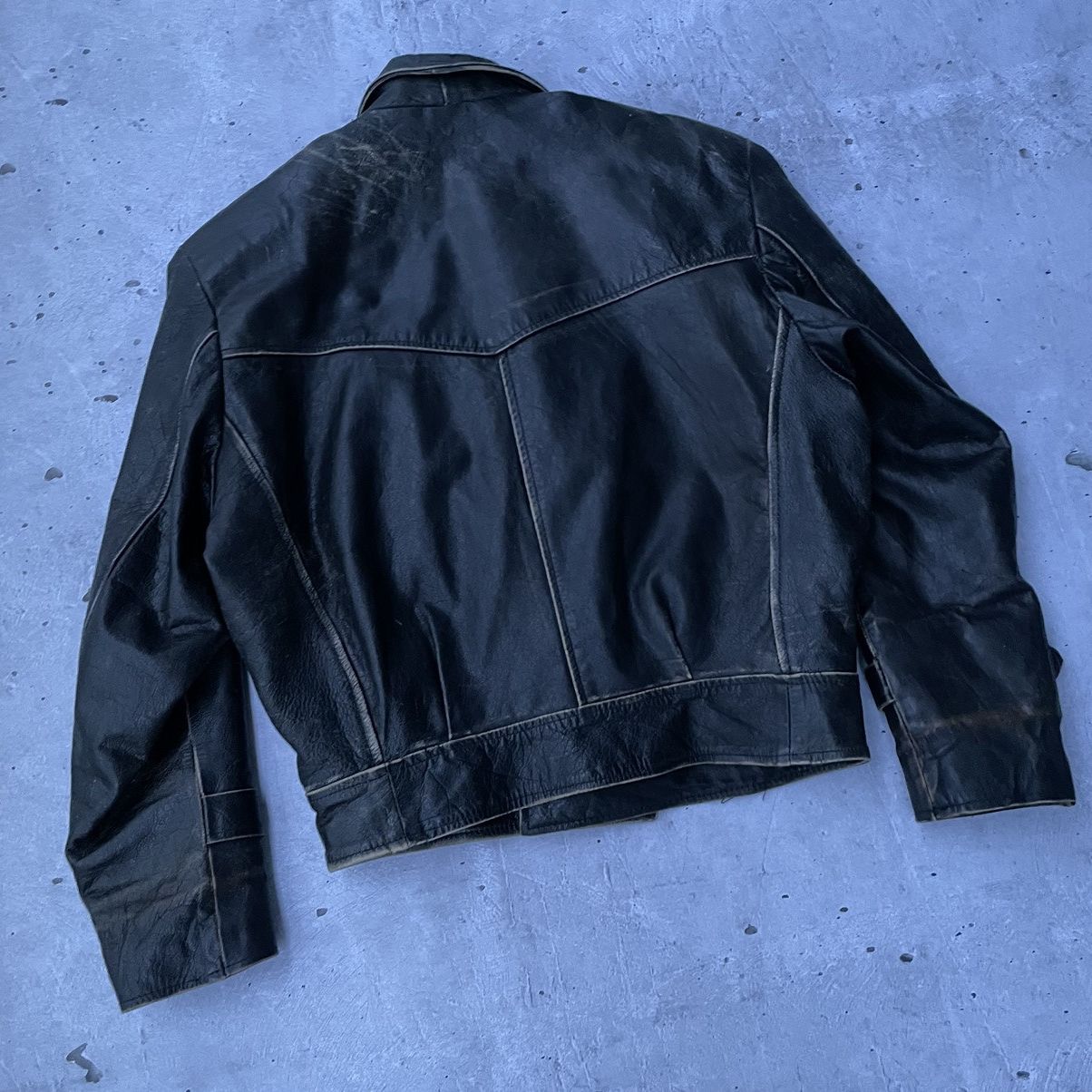 Vintage 🔥very rare🔥80s j-31 vintage leather jacket with iron buttons Size US L / EU 52-54 / 3 - 10 Thumbnail
