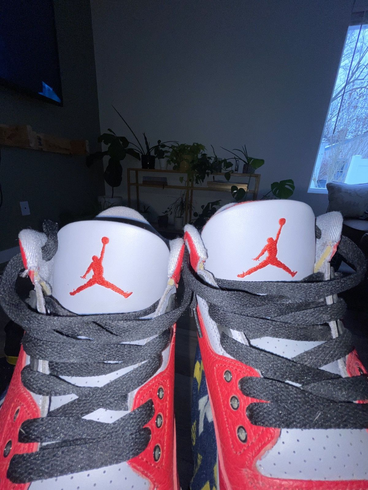 Jordan Brand Air Jordan 3 Retro SE “Unite” Size US 9 / EU 42 - 2 Thumbnail