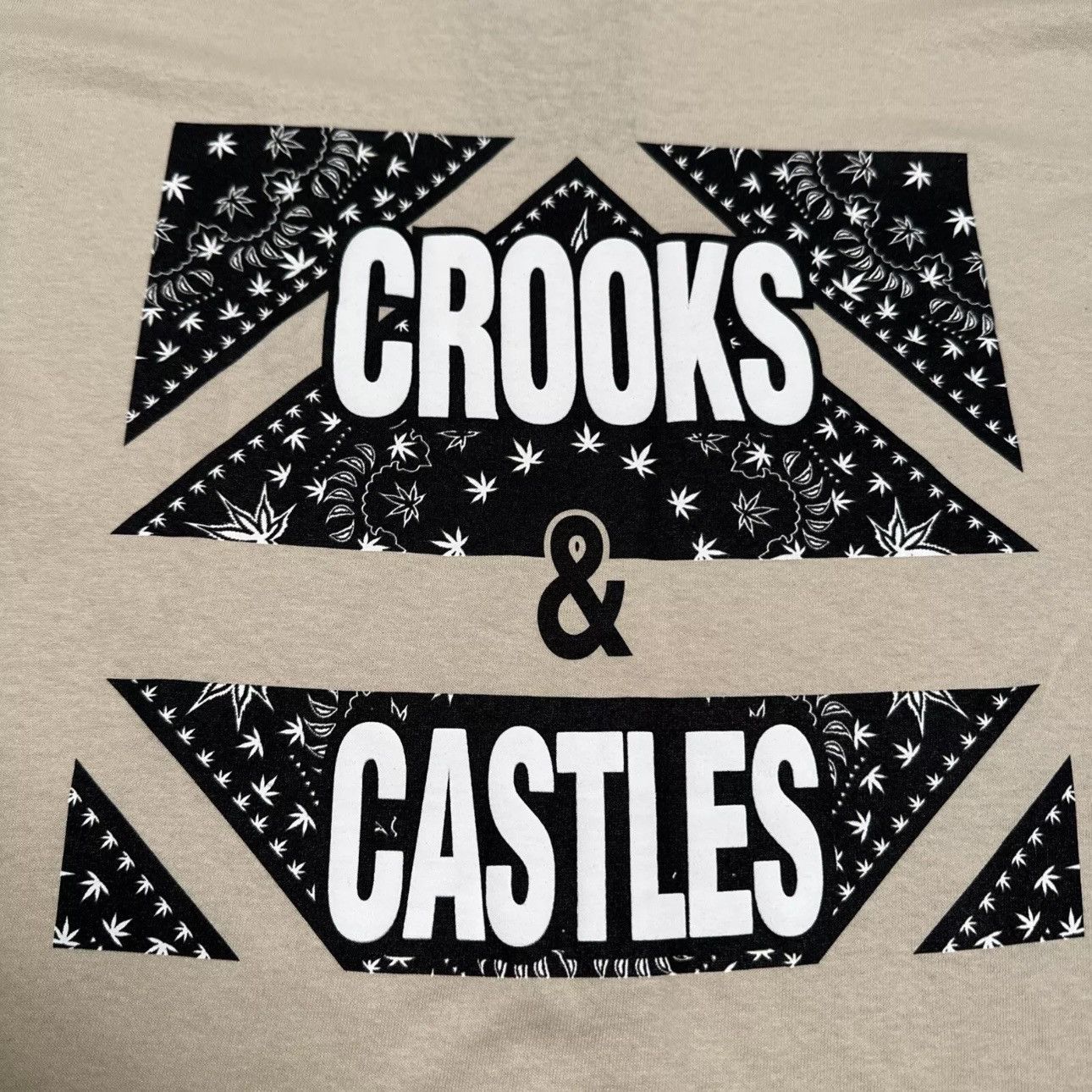 Crooks & Castles Crooks & Castles Paisley Bandana Print Weed Marijuana Shirt Size US L / EU 52-54 / 3 - 2 Thumbnail