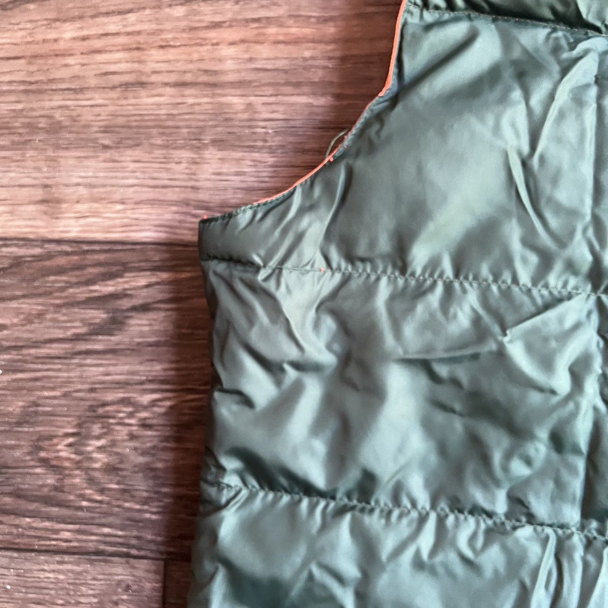 Other 1960s/70s Rainier down Vest With reversals Orange inner M/L Size US M / EU 48-50 / 2 - 10 Thumbnail