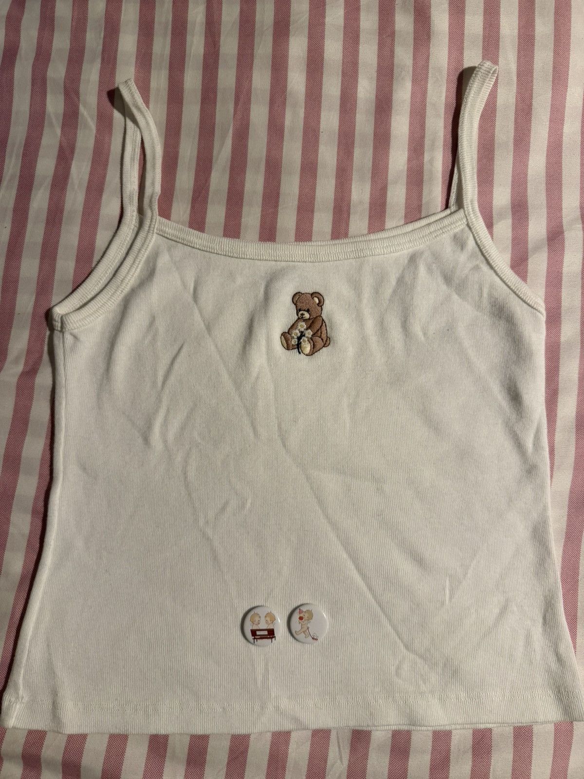 Brandy Melville John Galt Brandy Melville tank top with embroidered bear Size ONE SIZE - 1 Thumbnail