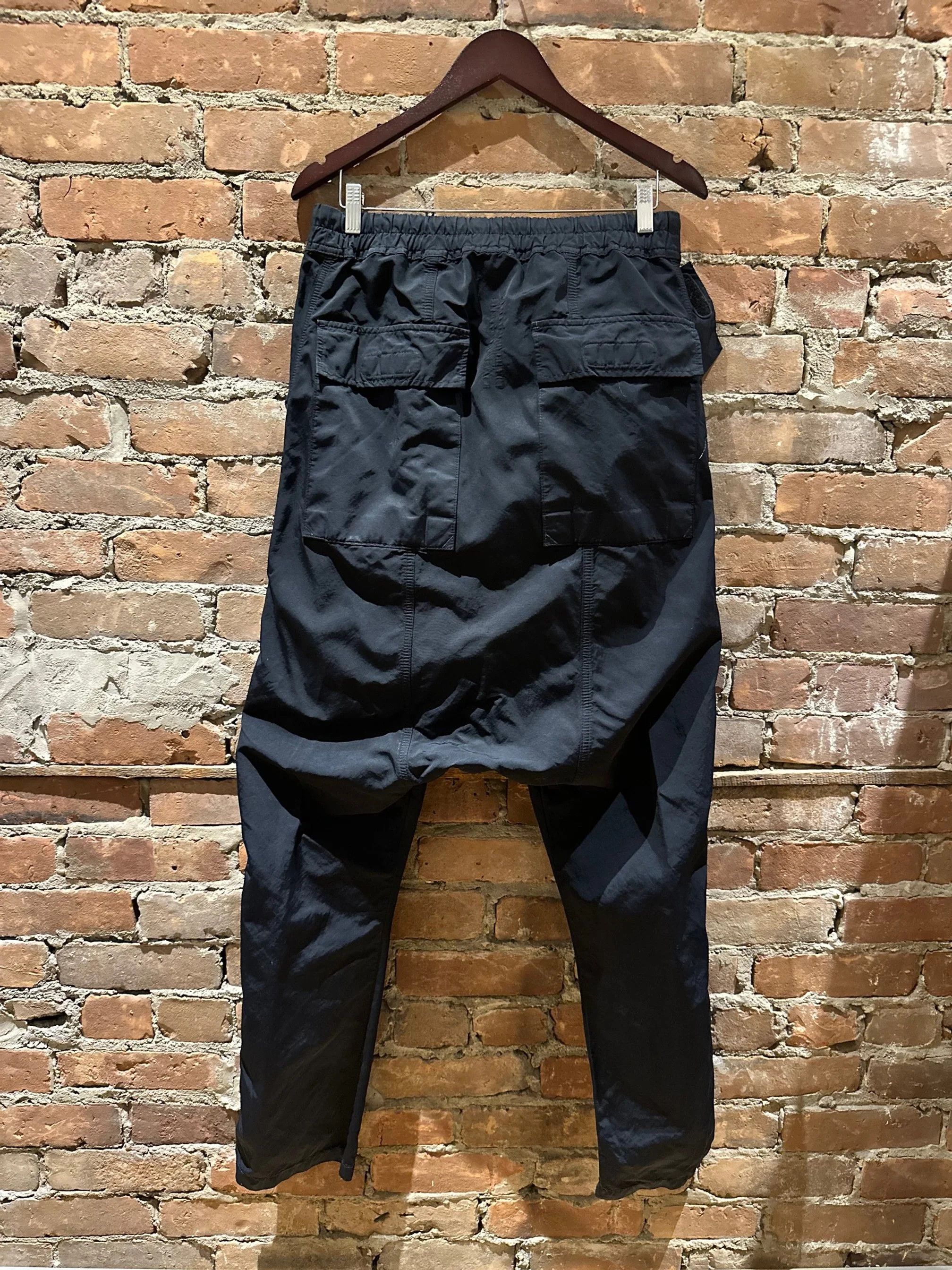 Rick Owens Drkshdw Rick Owens DRKSHDW Drop-Crotch Cargo Pod Pants Size US 32 / EU 48 - 6 Thumbnail