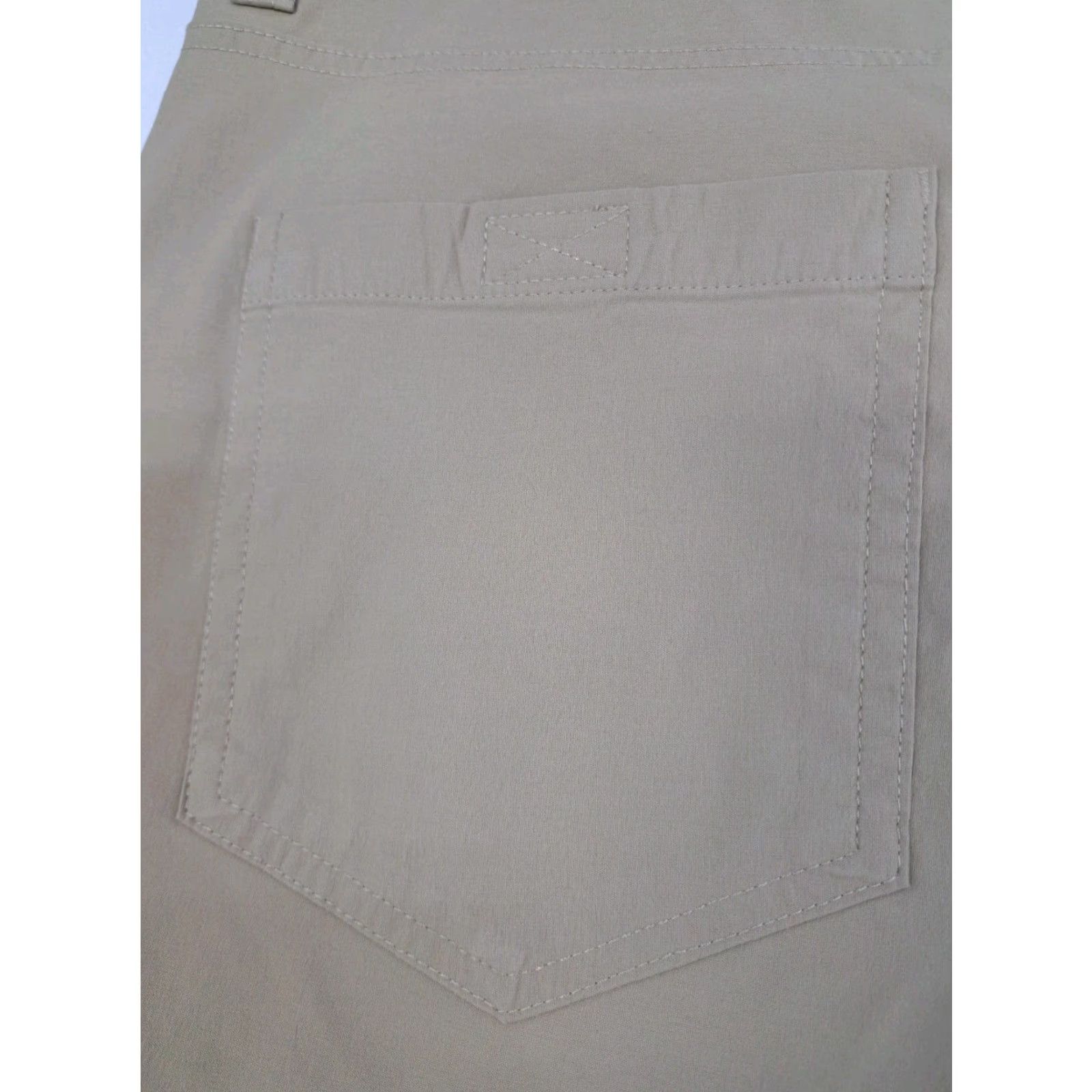 Eddie Bauer Eddie Bauer Mens Beige Tech Pants Size 34/32 Nylon Blend Side Zip Pocket 7079 Chino Straight Inseam 32 Regular Mens Size US 34 / EU 50 - 7 Thumbnail
