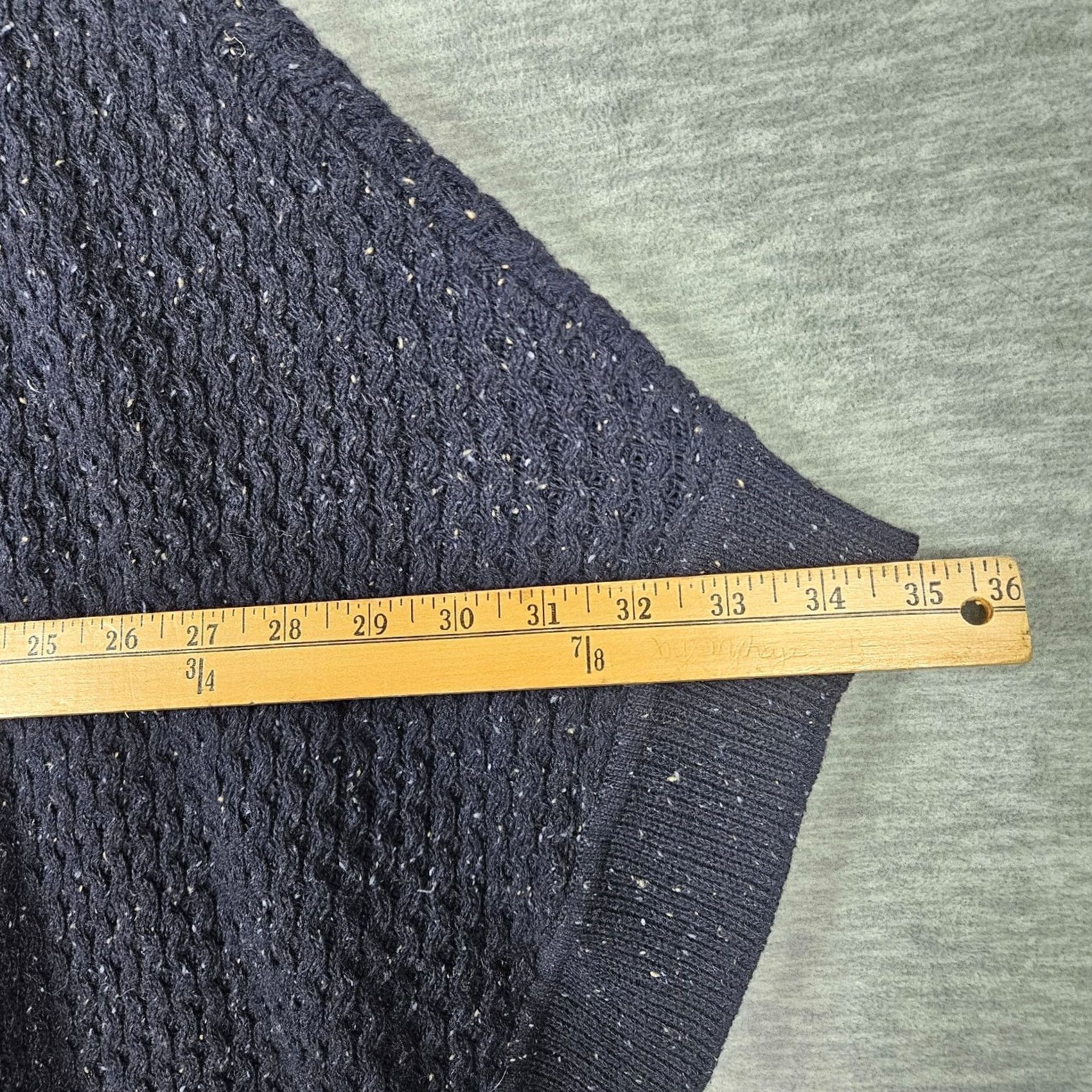 Talbots TALBOTS Women’s Navy Blue Poncho/Cape Sweater S Cape Women S Navy Blue Knit Cotton Nylon Solid Modern Casual 90s? No Vintage Size S / US 4 / IT 40 - 3 Thumbnail